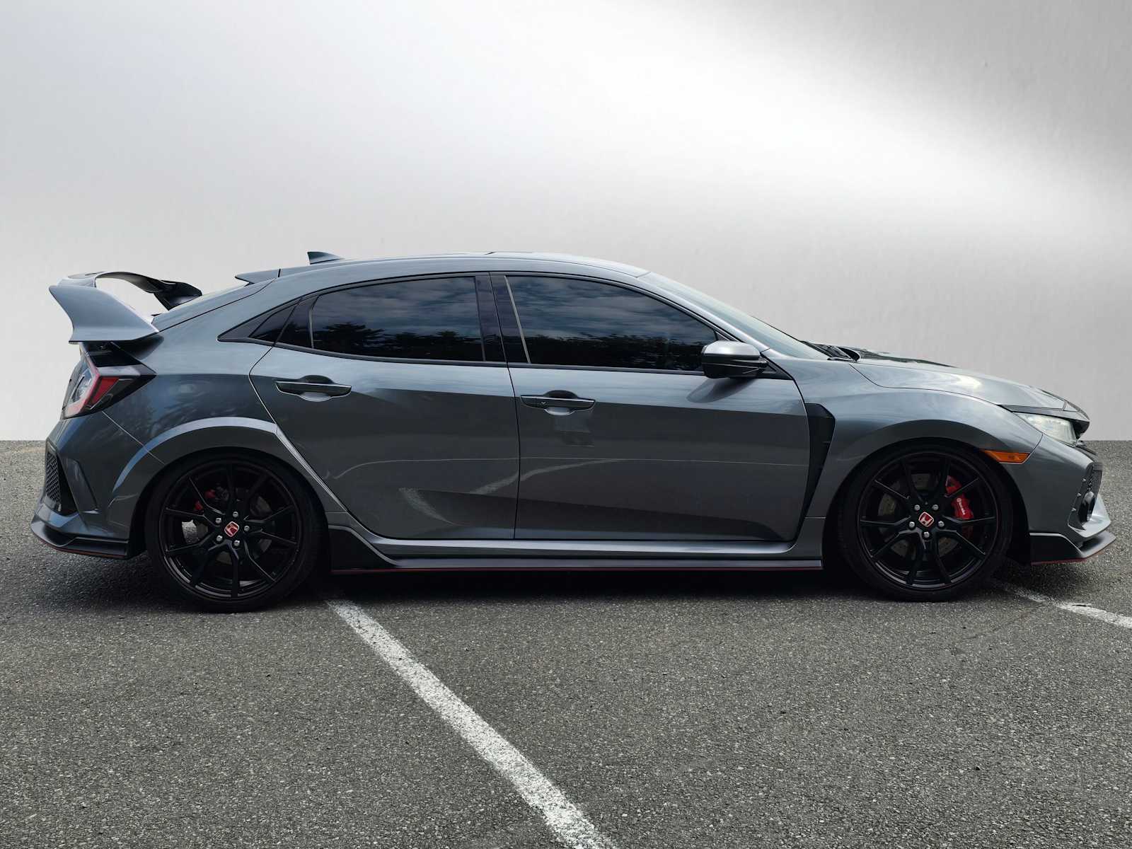 2019 Honda Civic Type R Touring Hatchback photo 2