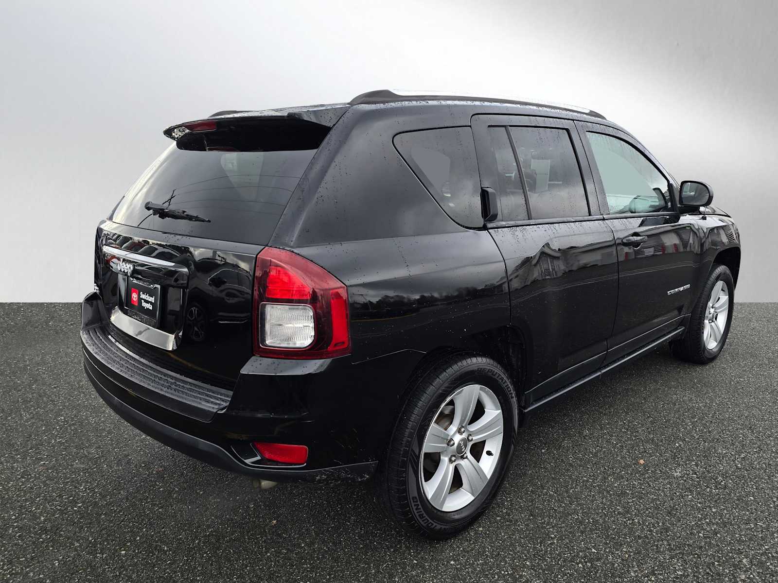 2015 Jeep Compass Sport photo 3