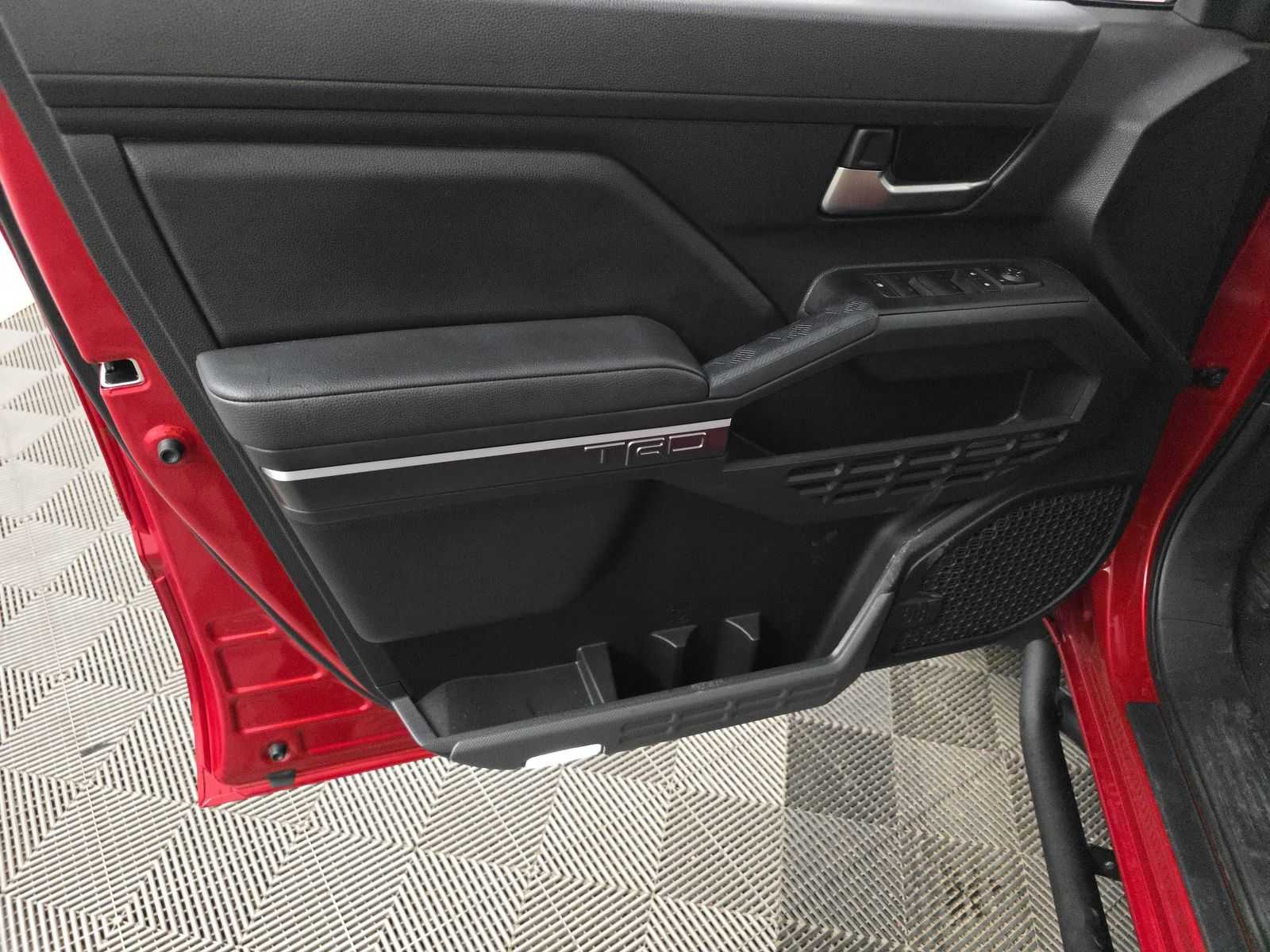 2024 Toyota Tacoma TRD Sport Double Cab photo 4