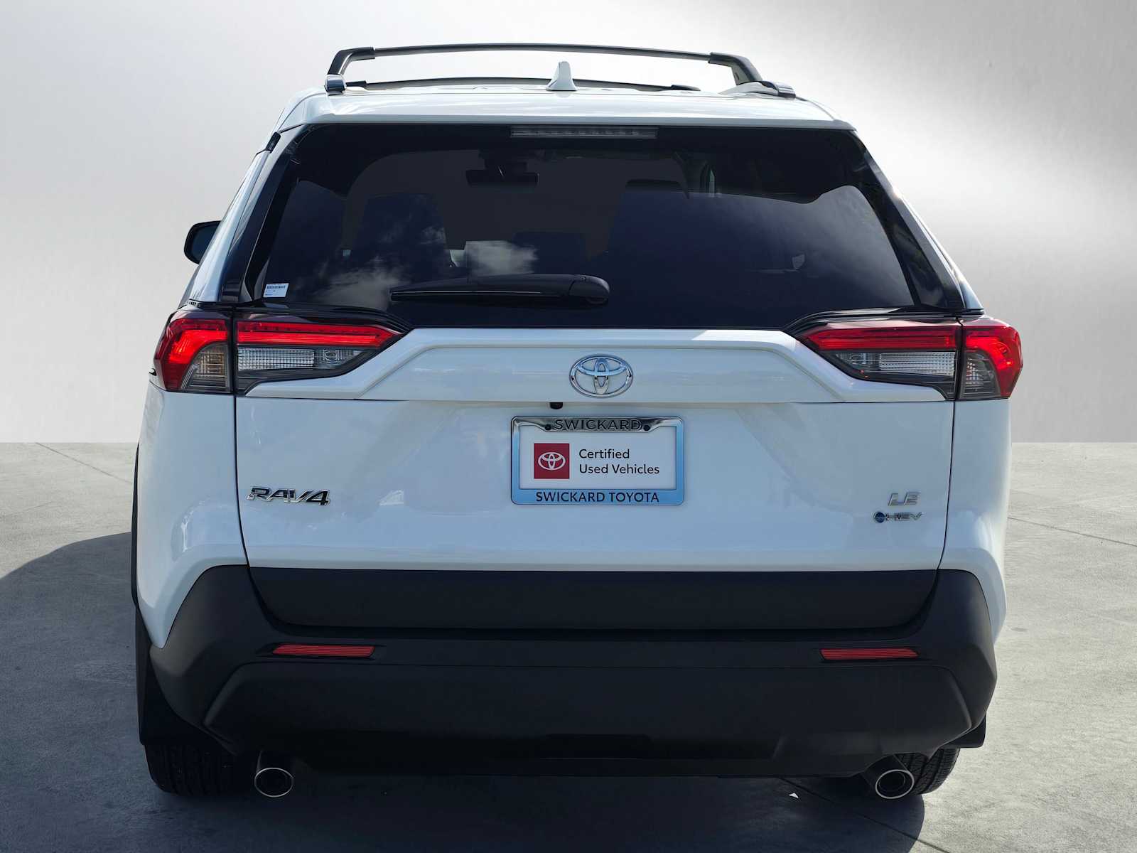 2025 Toyota RAV4 Hybrid LE photo 4