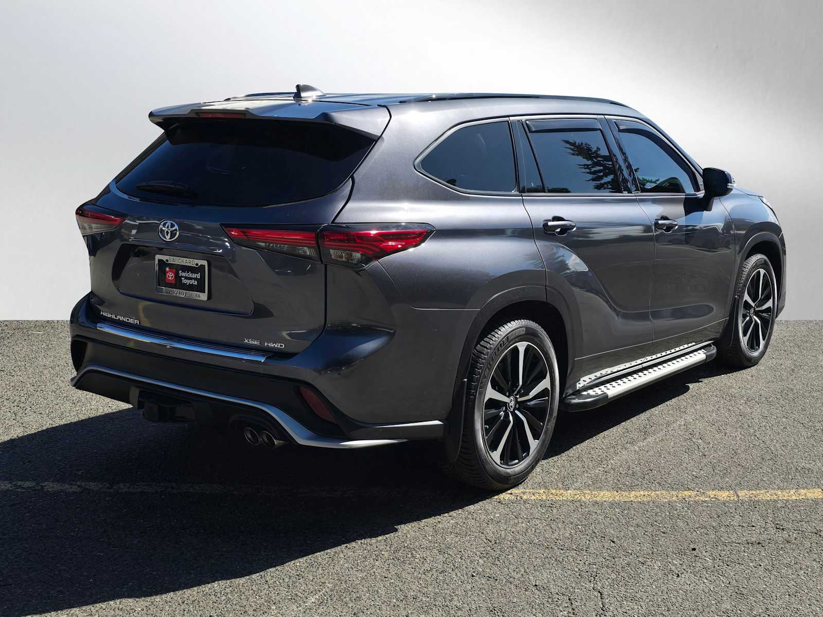 2022 Toyota Highlander XSE photo 3