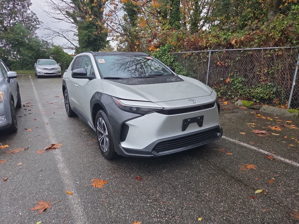 2025 Toyota bZ4X XLE photo 2