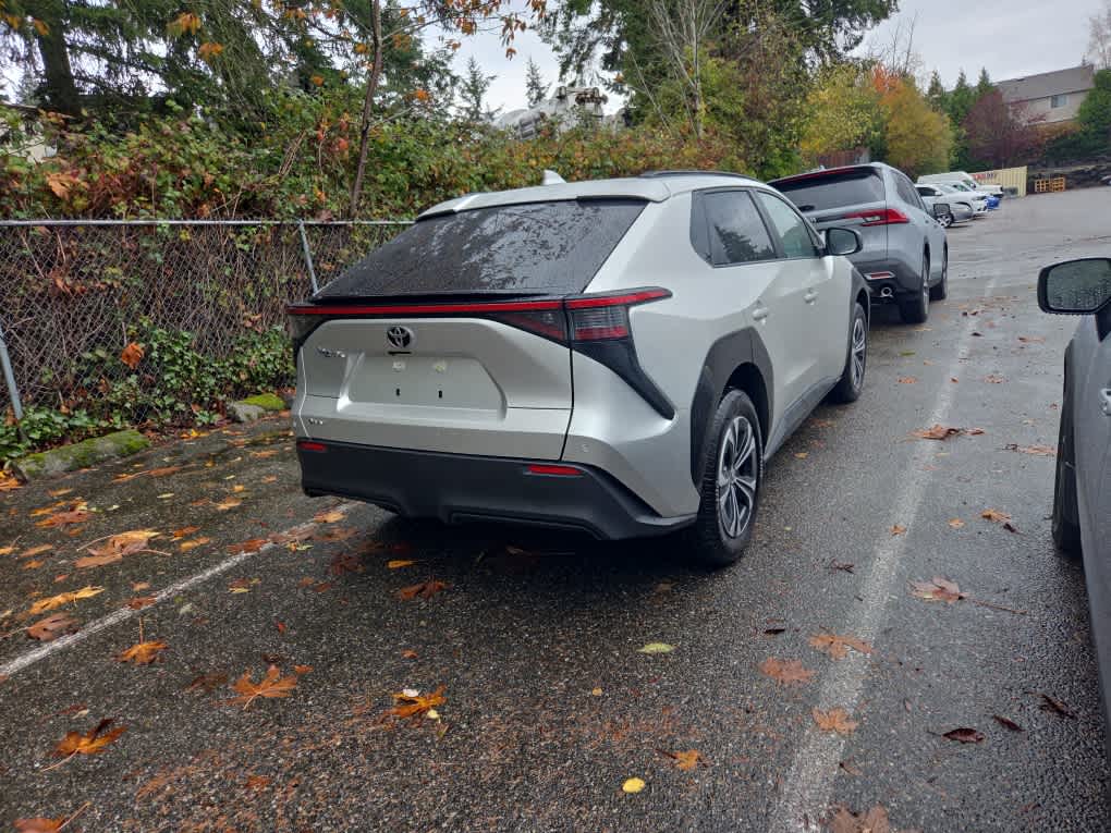 2025 Toyota bZ4X XLE photo 3