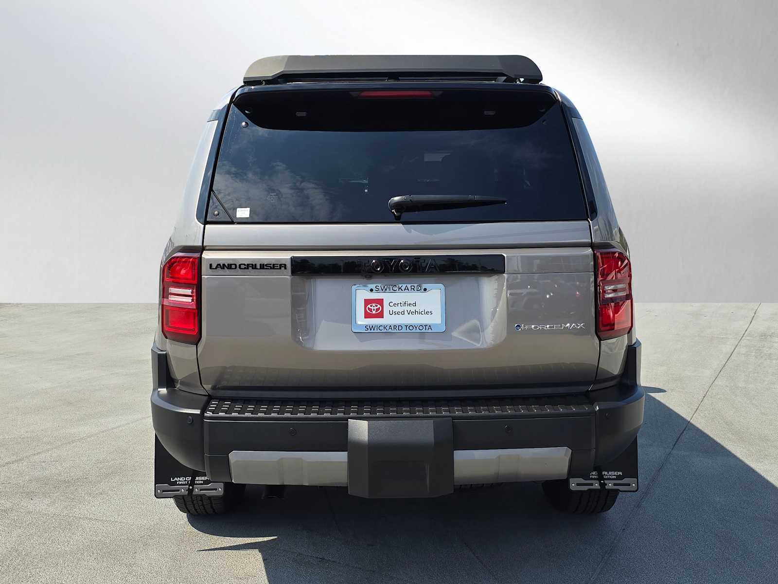 2024 Toyota Land Cruiser First Edition photo 4