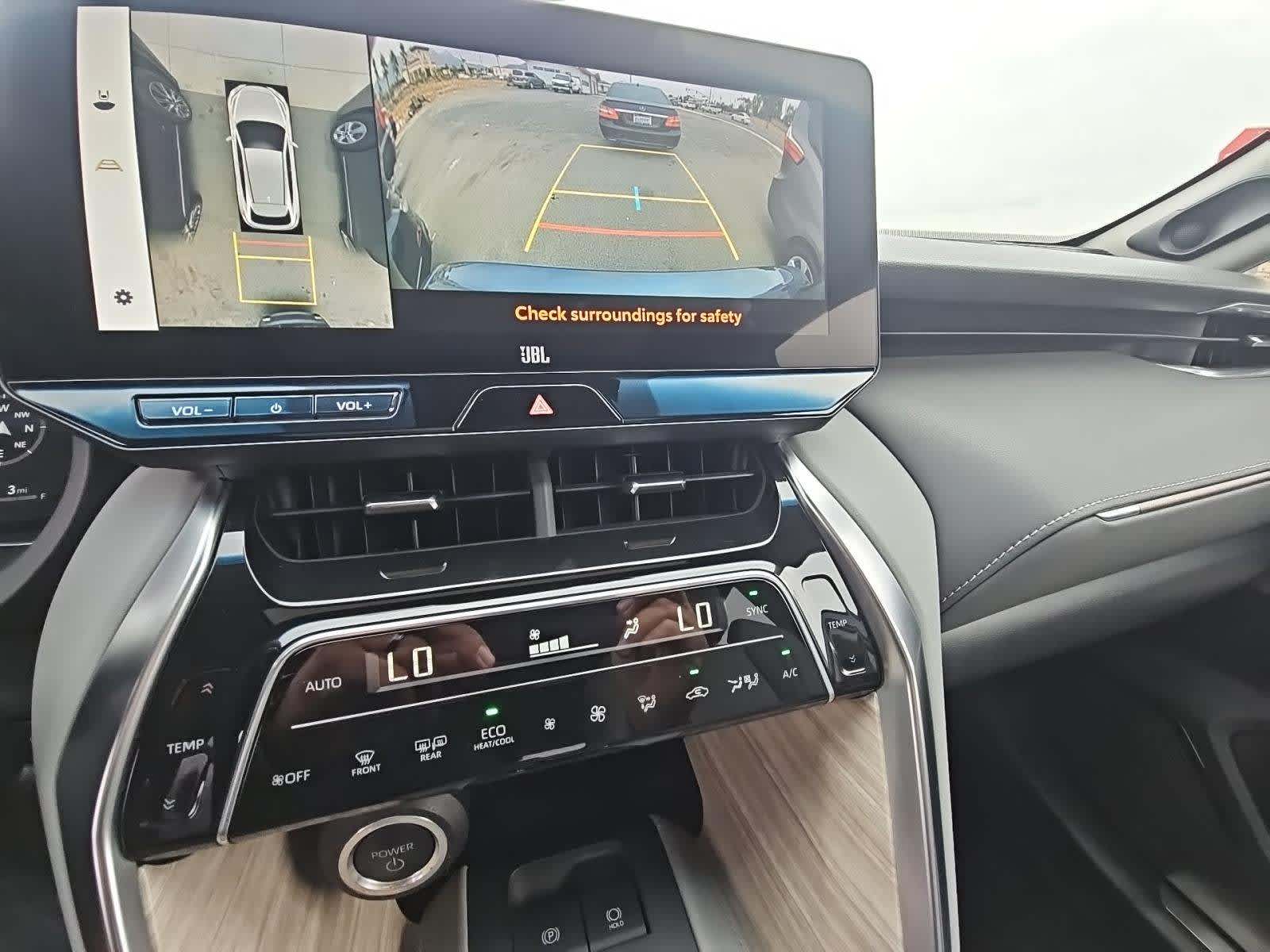 2023 Toyota Venza Limited photo 2
