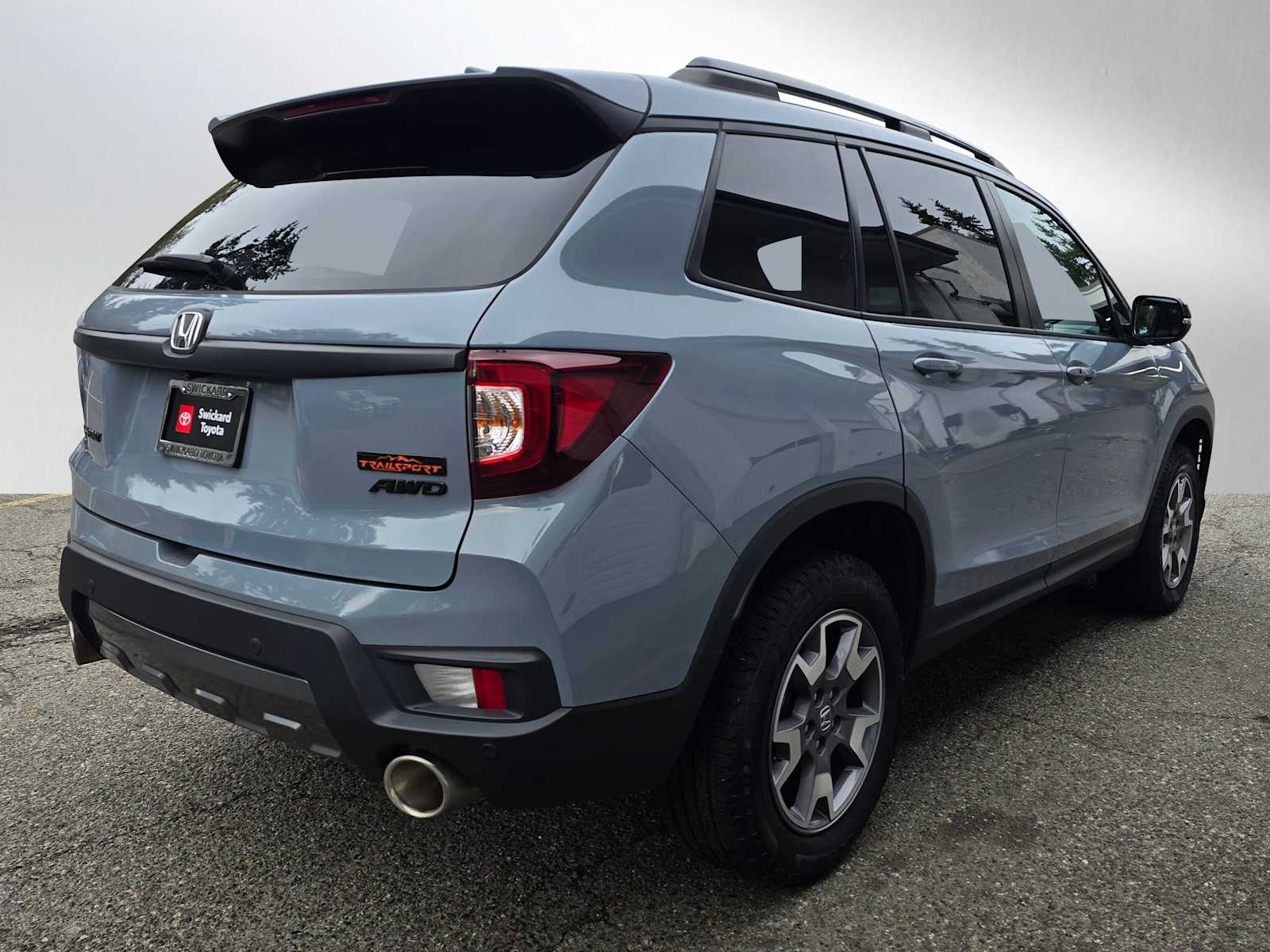 2022 Honda Passport TrailSport photo 2