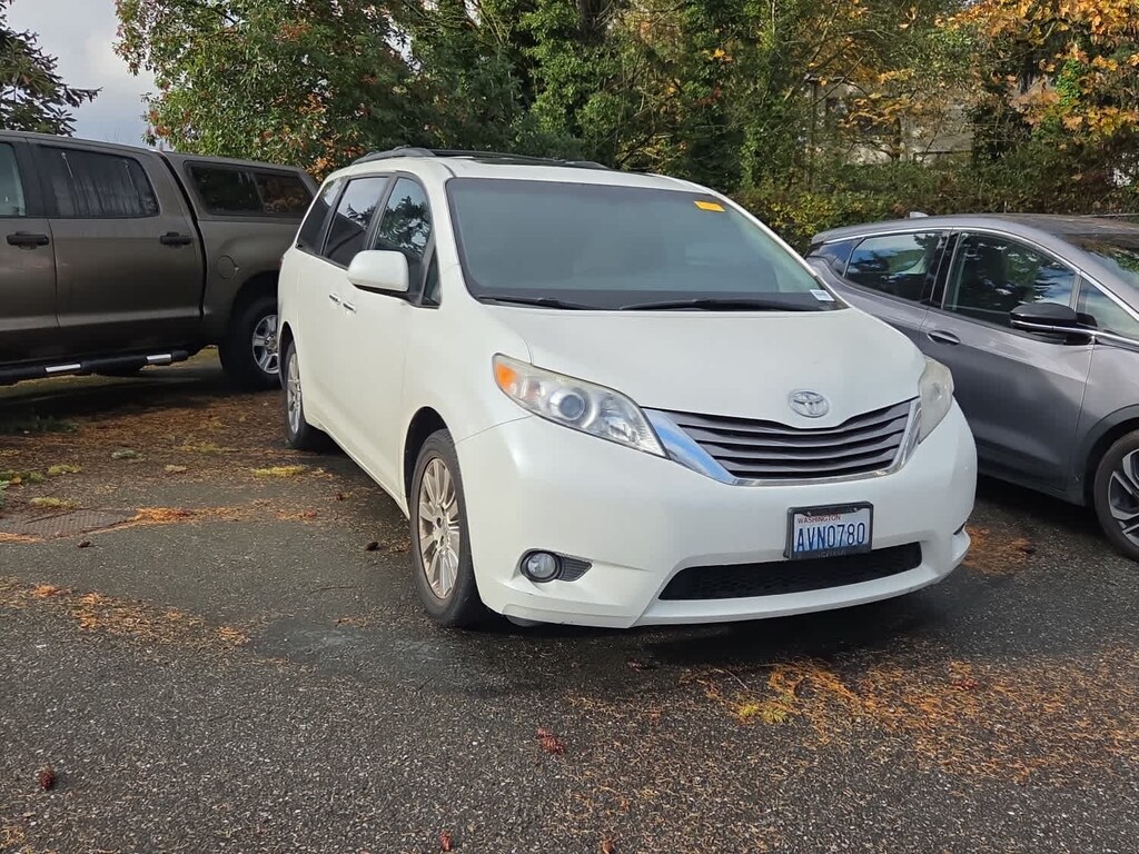 Used 2015 Toyota Sienna XLE Van