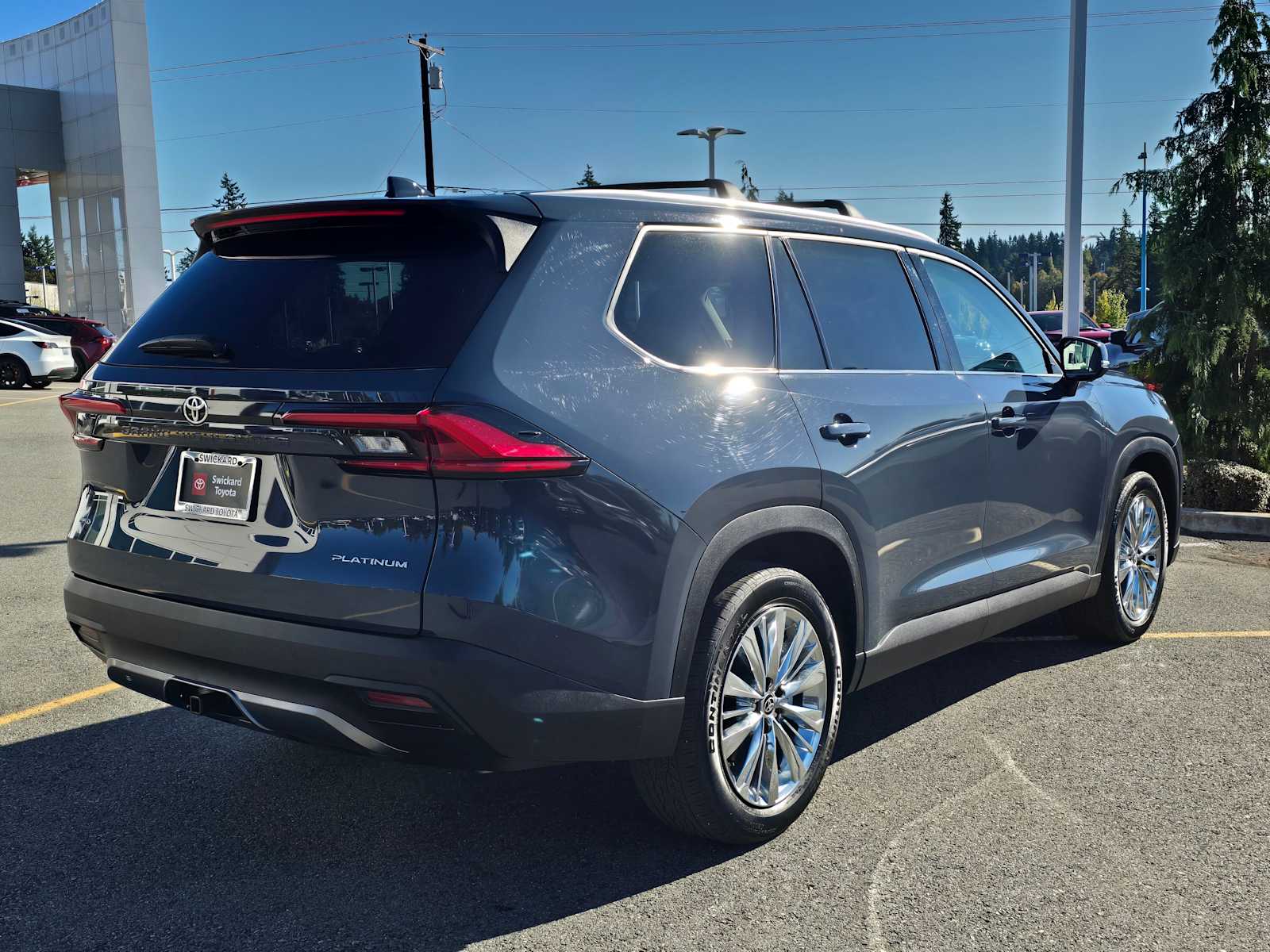 2024 Toyota Grand Highlander Platinum photo 3