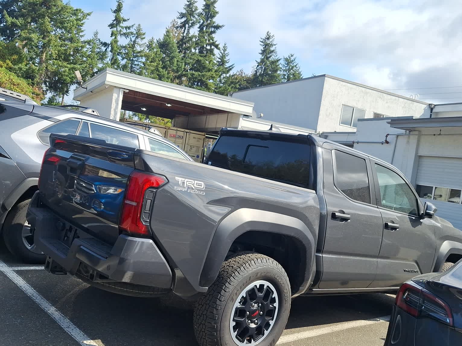 2024 Toyota Tacoma TRD Double Cab photo 3