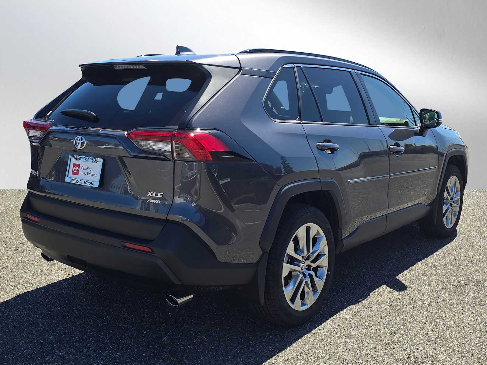 2025 Toyota RAV4 XLE Premium photo 3