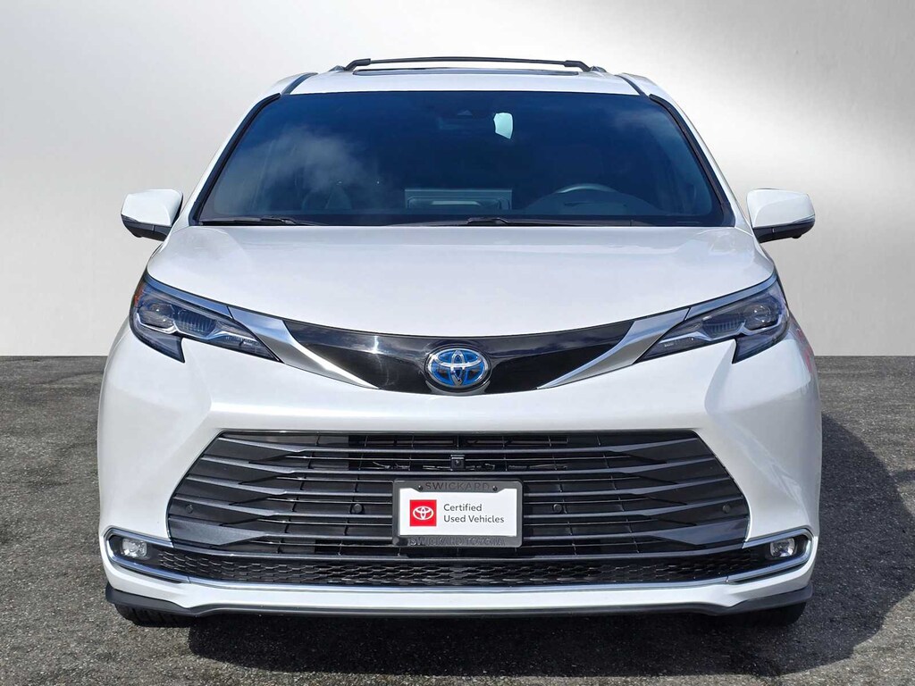 Certified 2025 Toyota Sienna Platinum 7 Passenger Van Passenger Van
