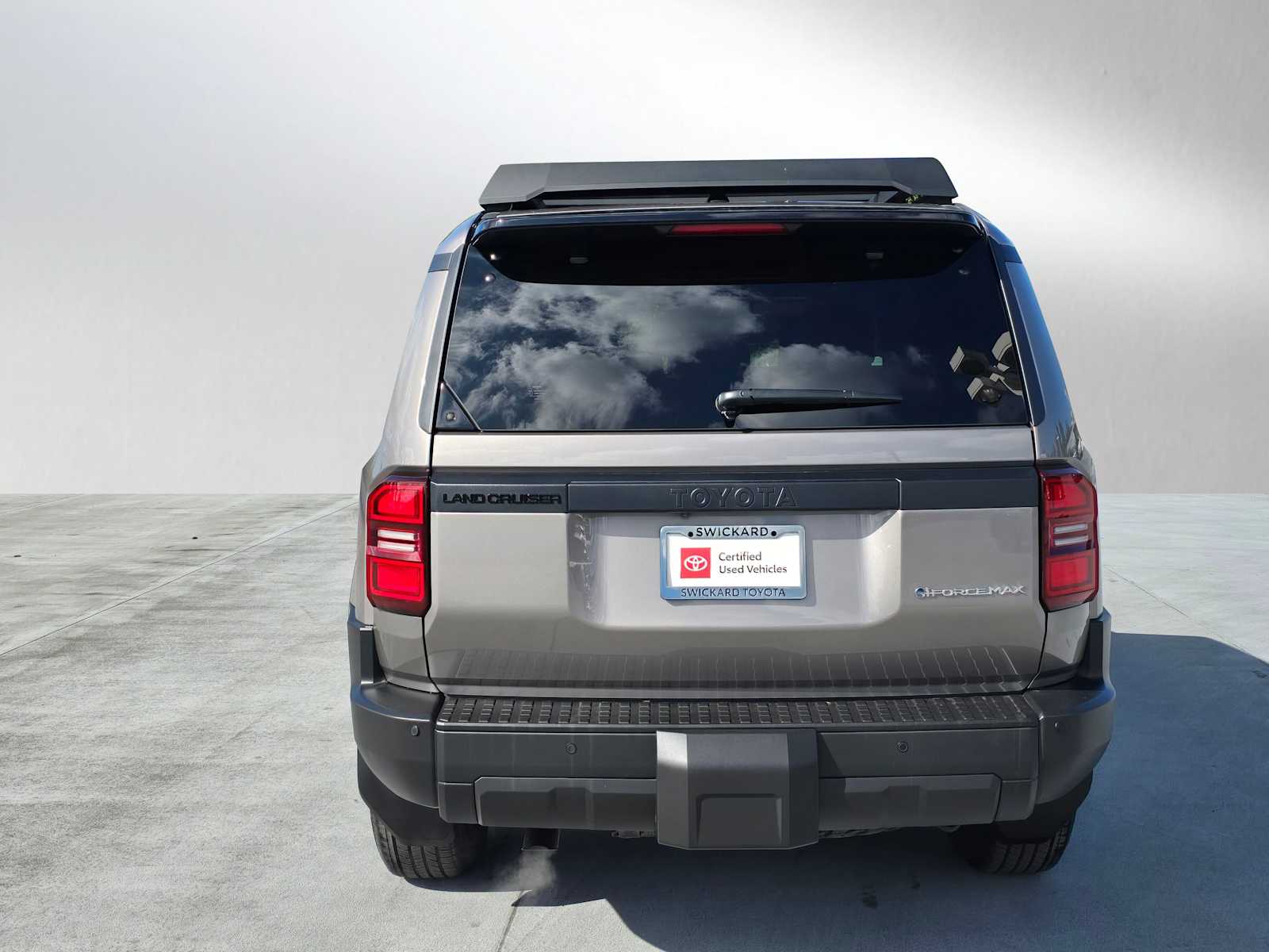 2025 Toyota Highlander Hybrid photo 4
