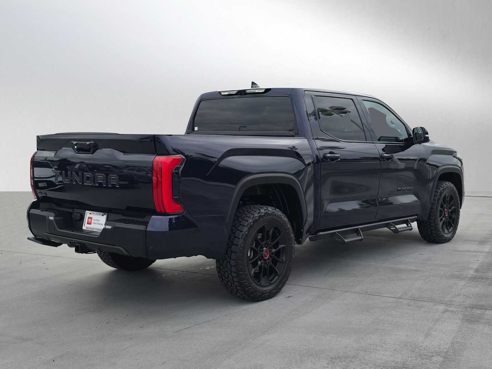 2025 Toyota Tundra Limited photo 3