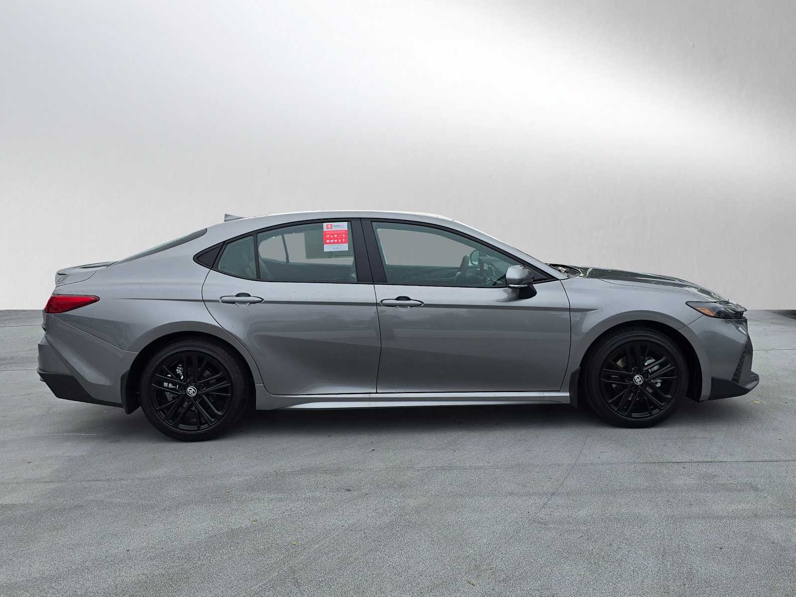 2025 Toyota Camry LE photo 2