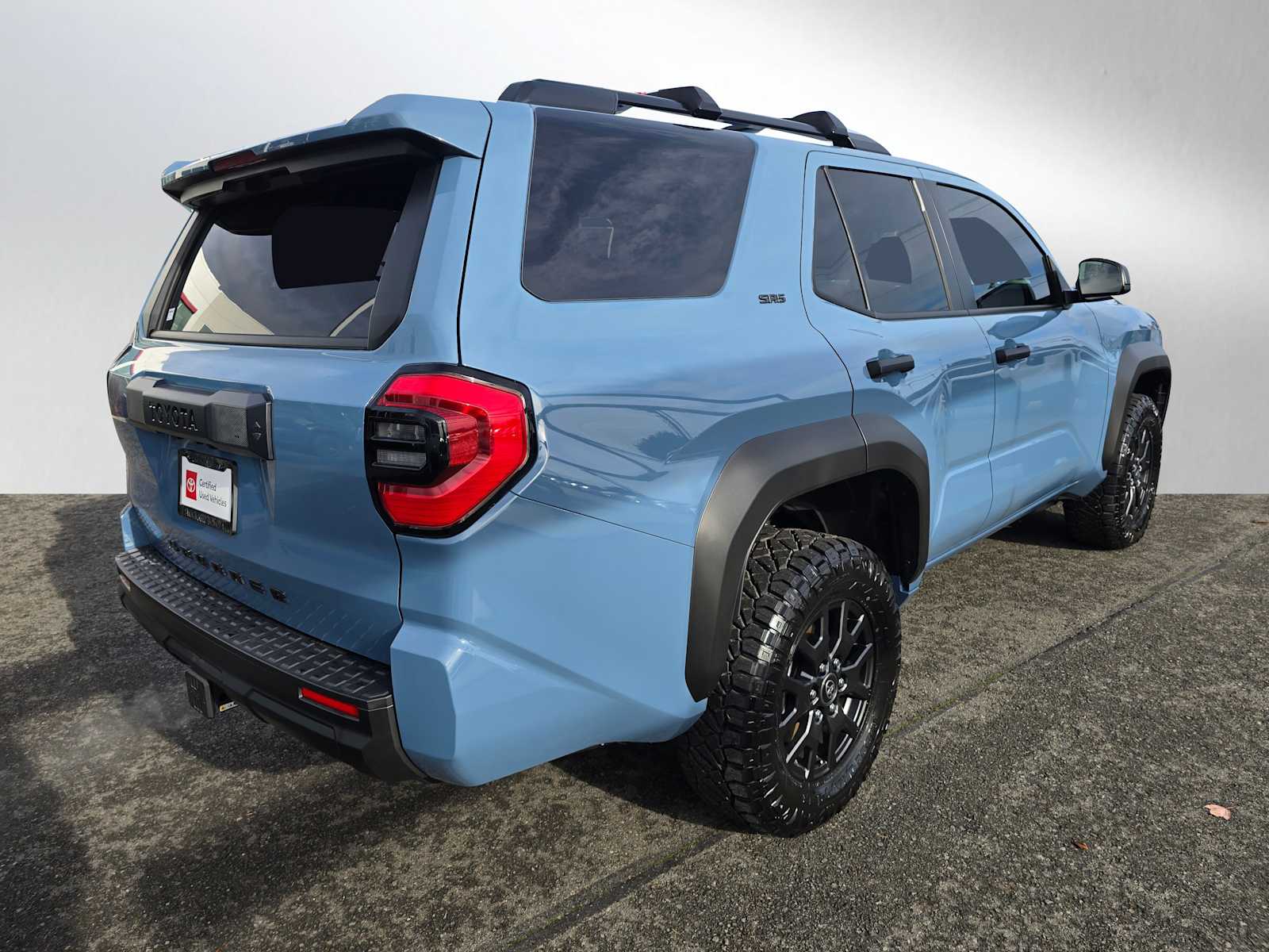 2025 Toyota 4Runner SR5 4WD photo 3