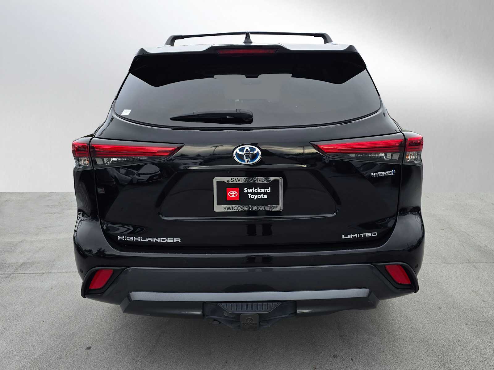 2023 Toyota Highlander Hybrid Limited photo 4