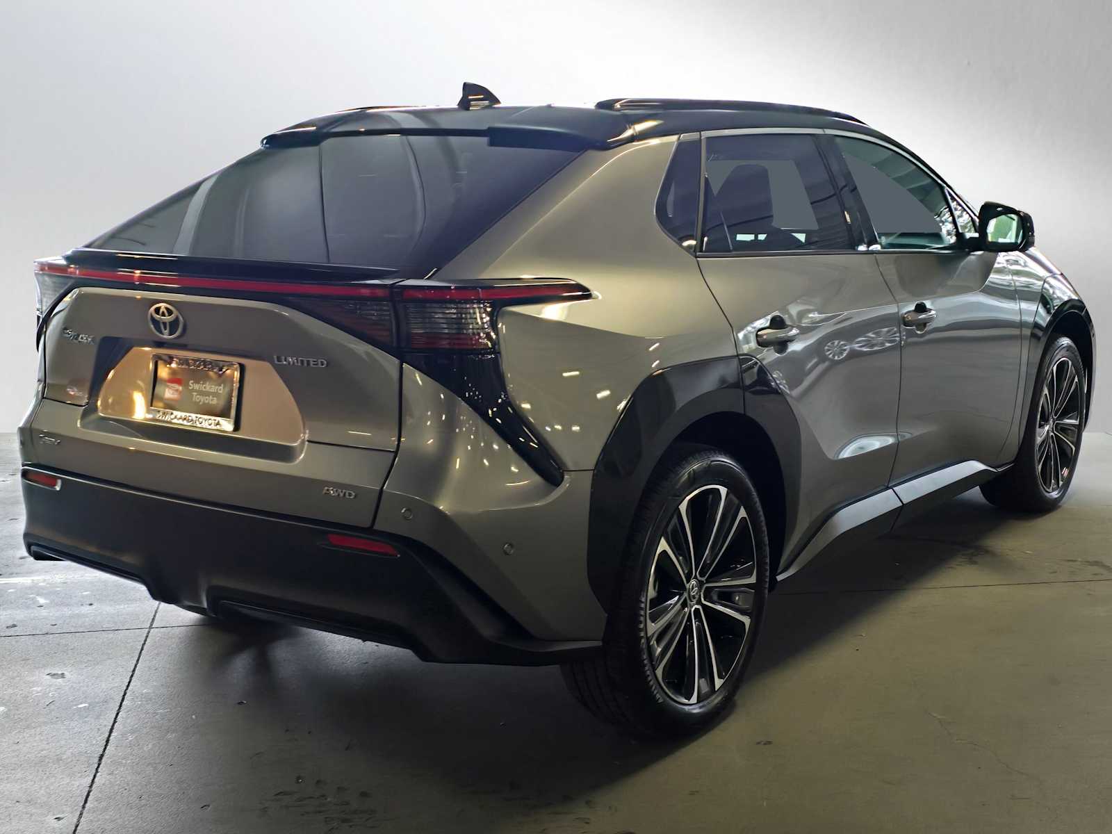 2025 Toyota bZ4X Limited photo 3