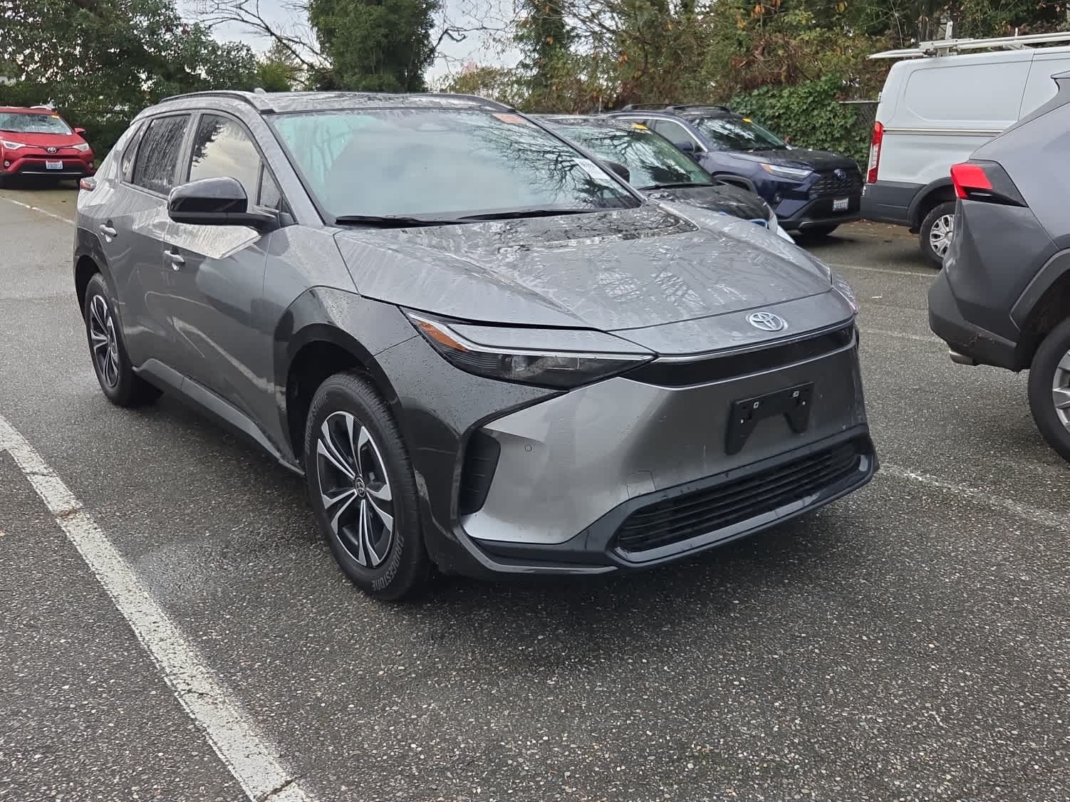 2024 Toyota bZ4X XLE photo 2