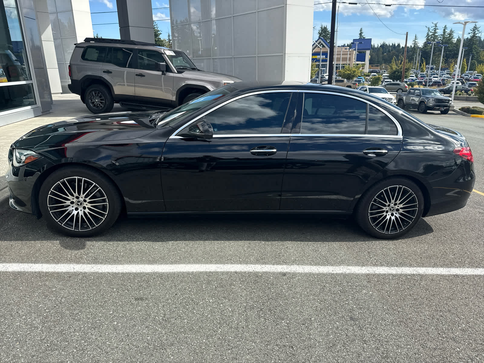 2022 Mercedes Benz C 300 Sedan photo 2