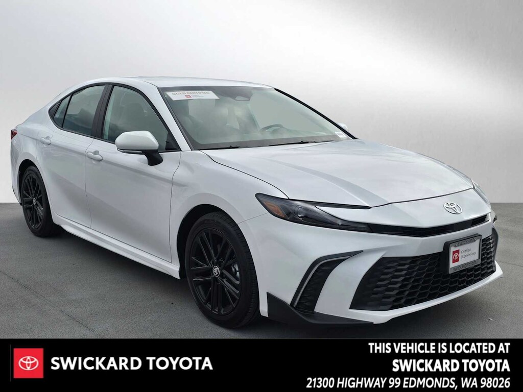Certified 2025 Toyota Camry SE Sedan