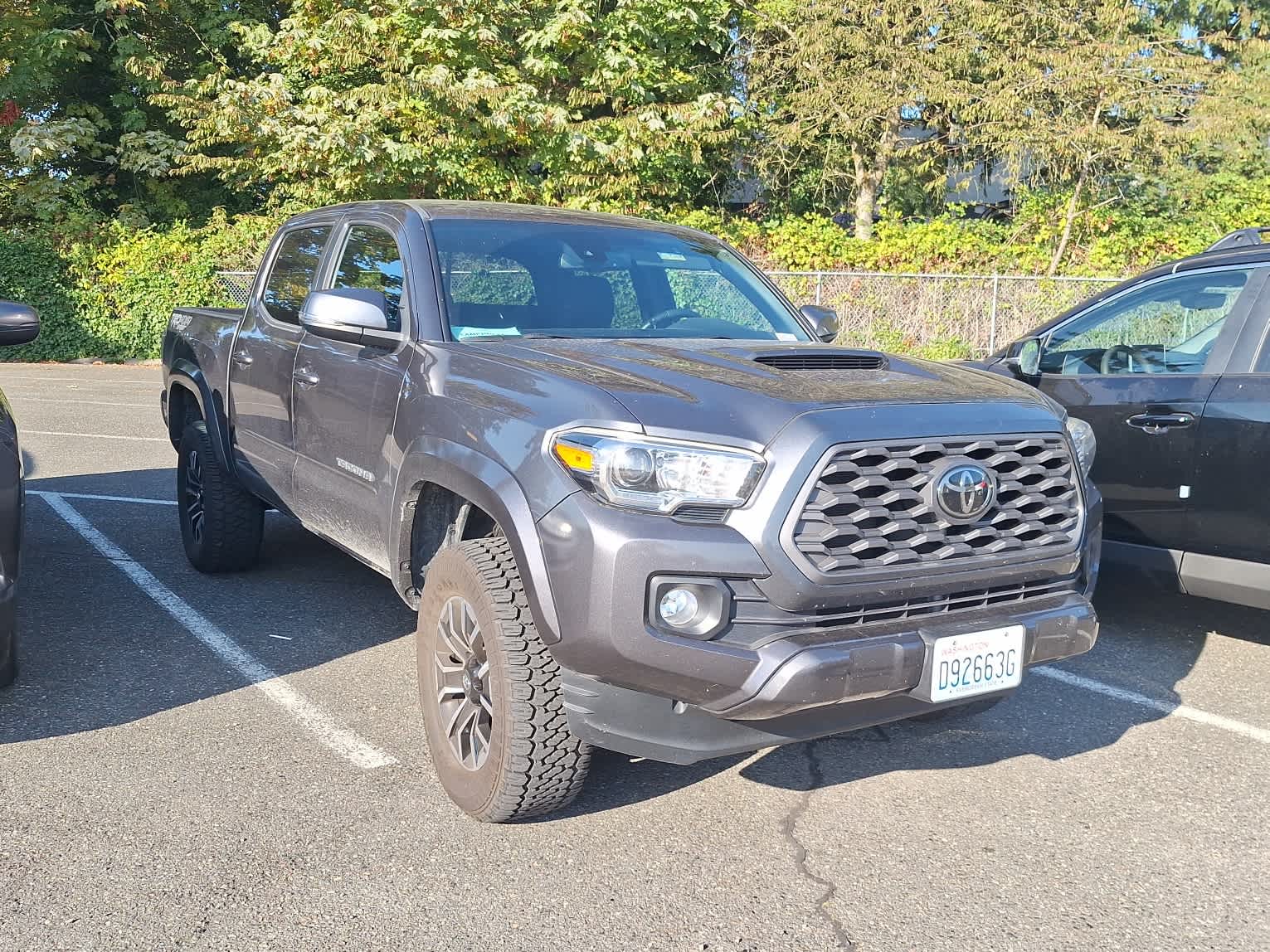 2021 Toyota Tacoma TRD Sport V6 photo 2