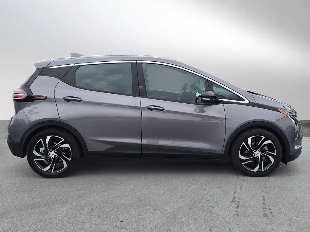 Used 2022 Chevrolet Bolt EV 2LT Hatchback