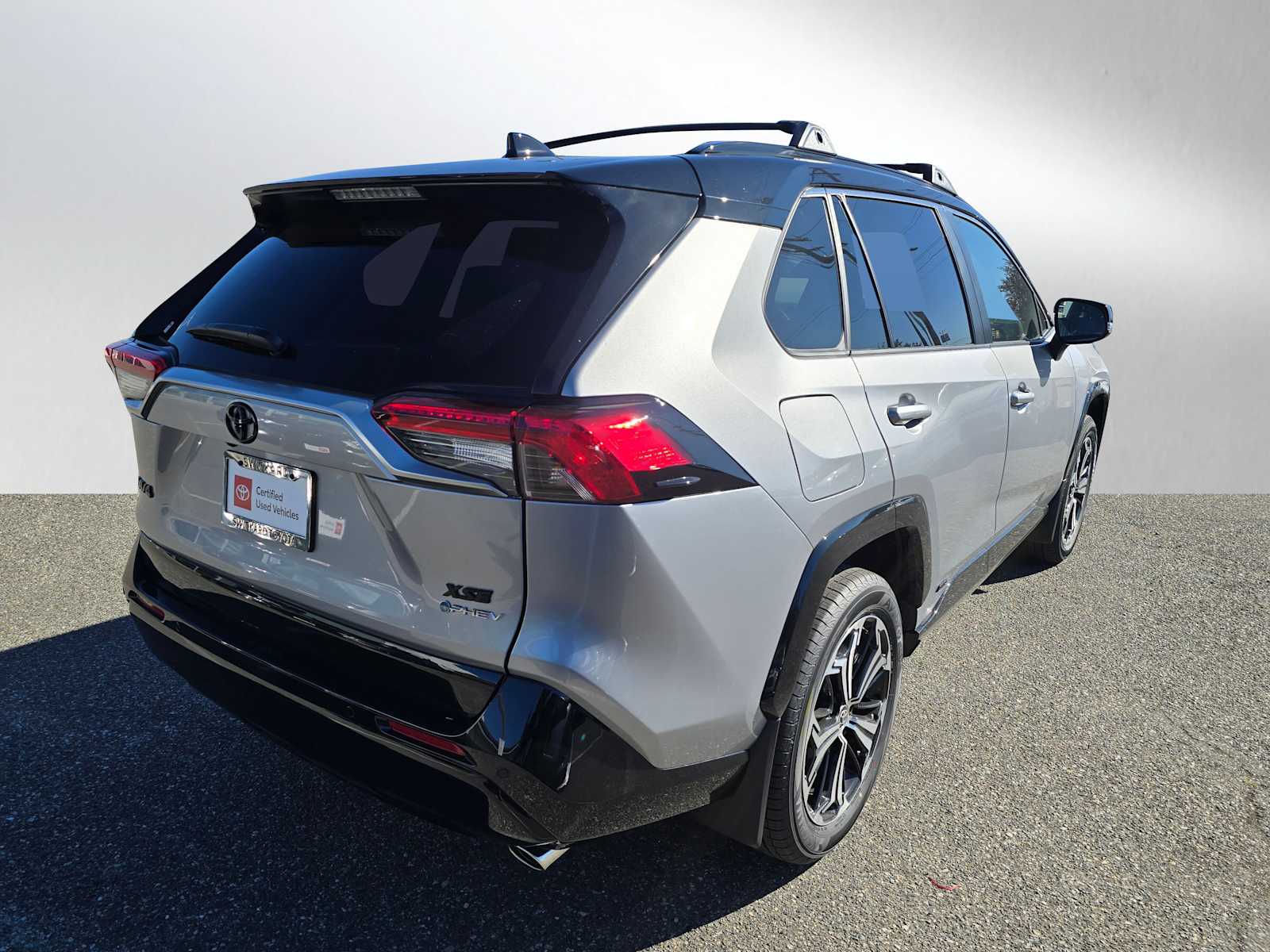 2025 Toyota RAV4 Prime XSE Premium photo 2