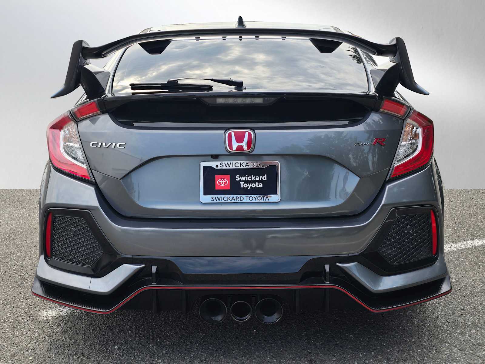 2019 Honda Civic Type R Touring Hatchback photo 4