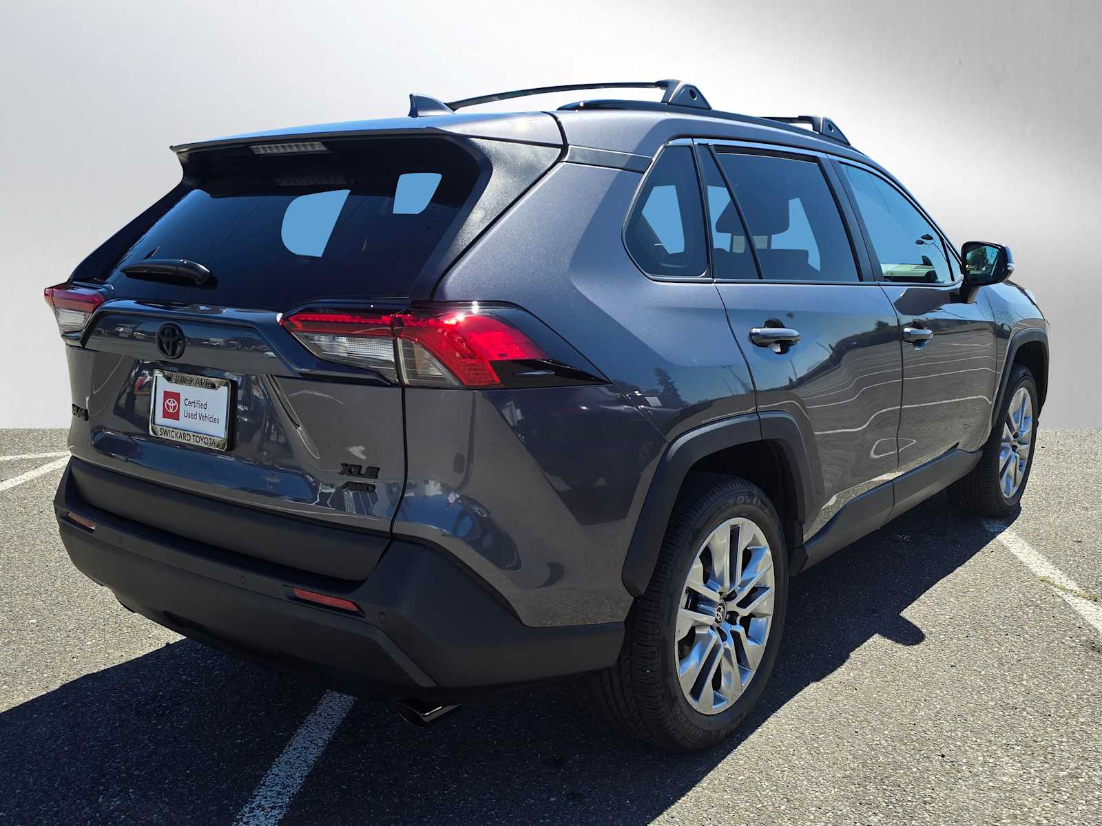 2025 Toyota RAV4 XLE Premium photo 3
