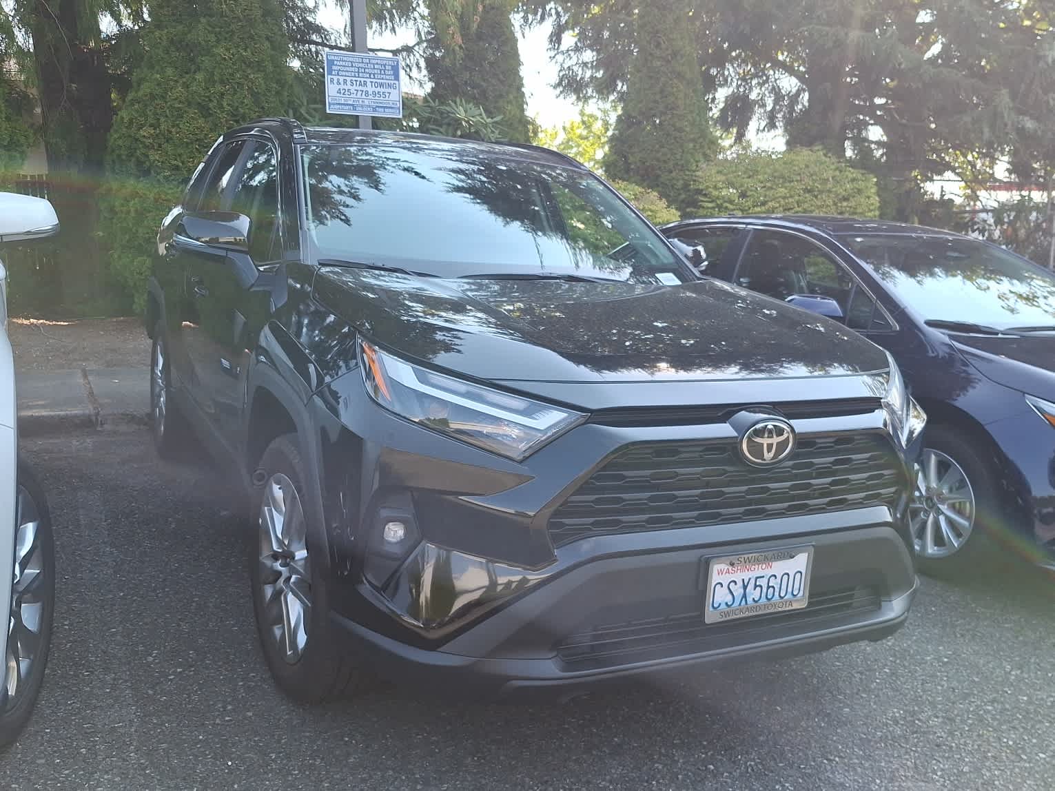 2025 Toyota RAV4 XLE Premium photo 2