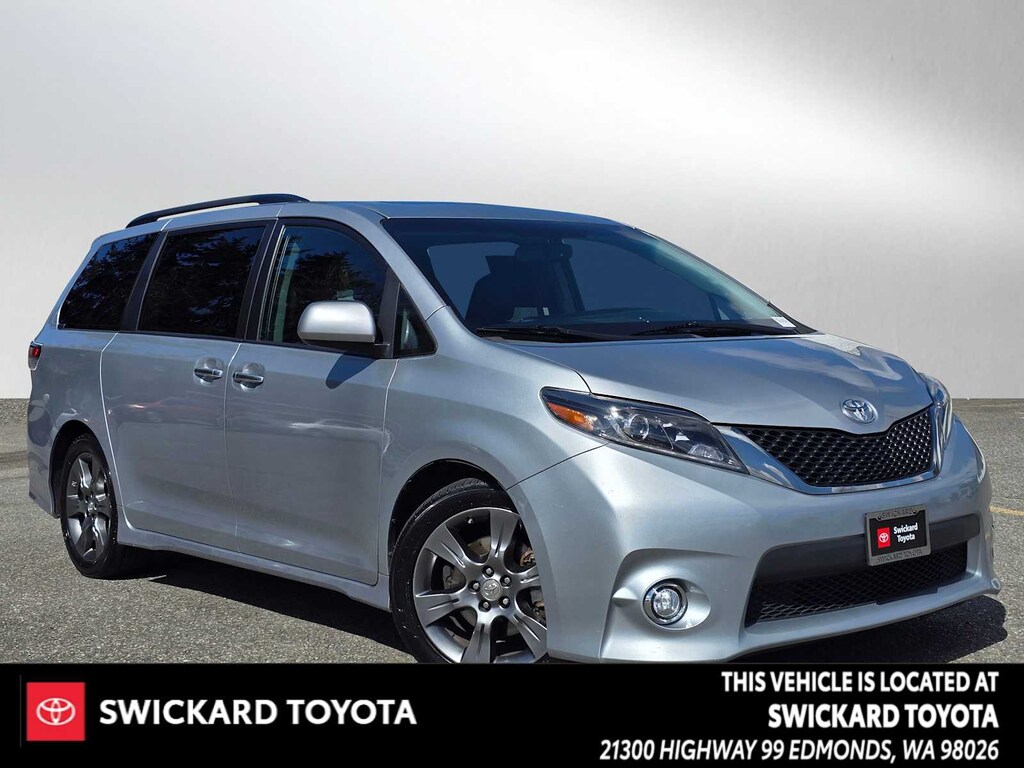 Used 2016 Toyota Sienna SE 8 Passenger Van