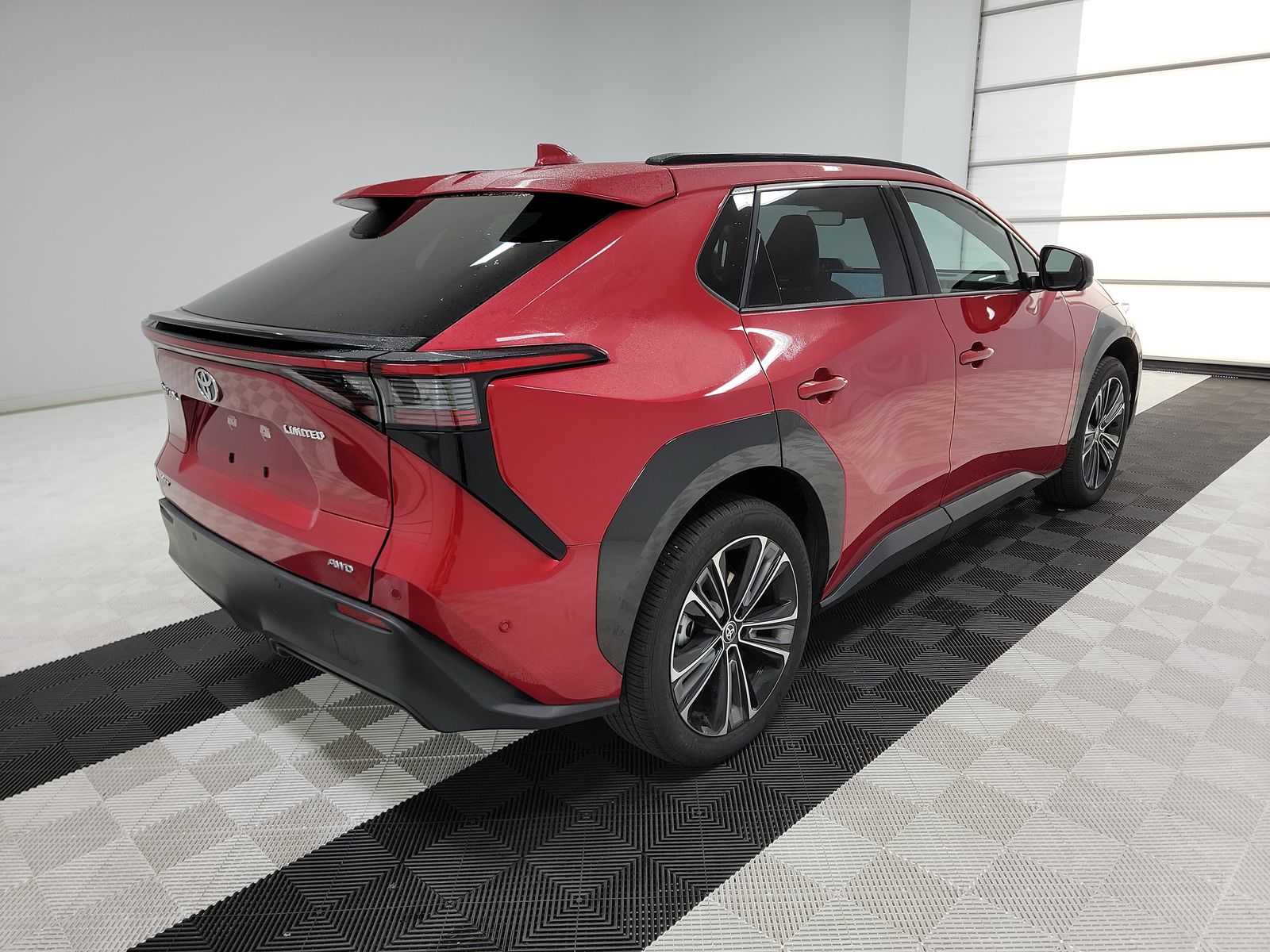 2024 Toyota bZ4X Limited photo 2