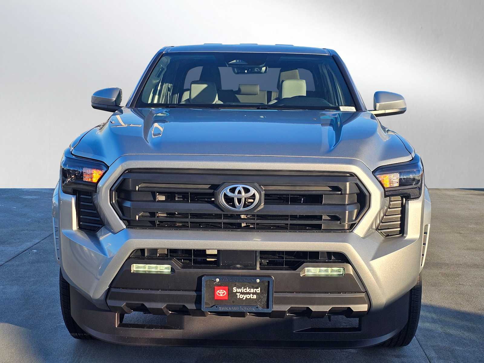 2024 Toyota Tacoma SR5 Double Cab photo 2