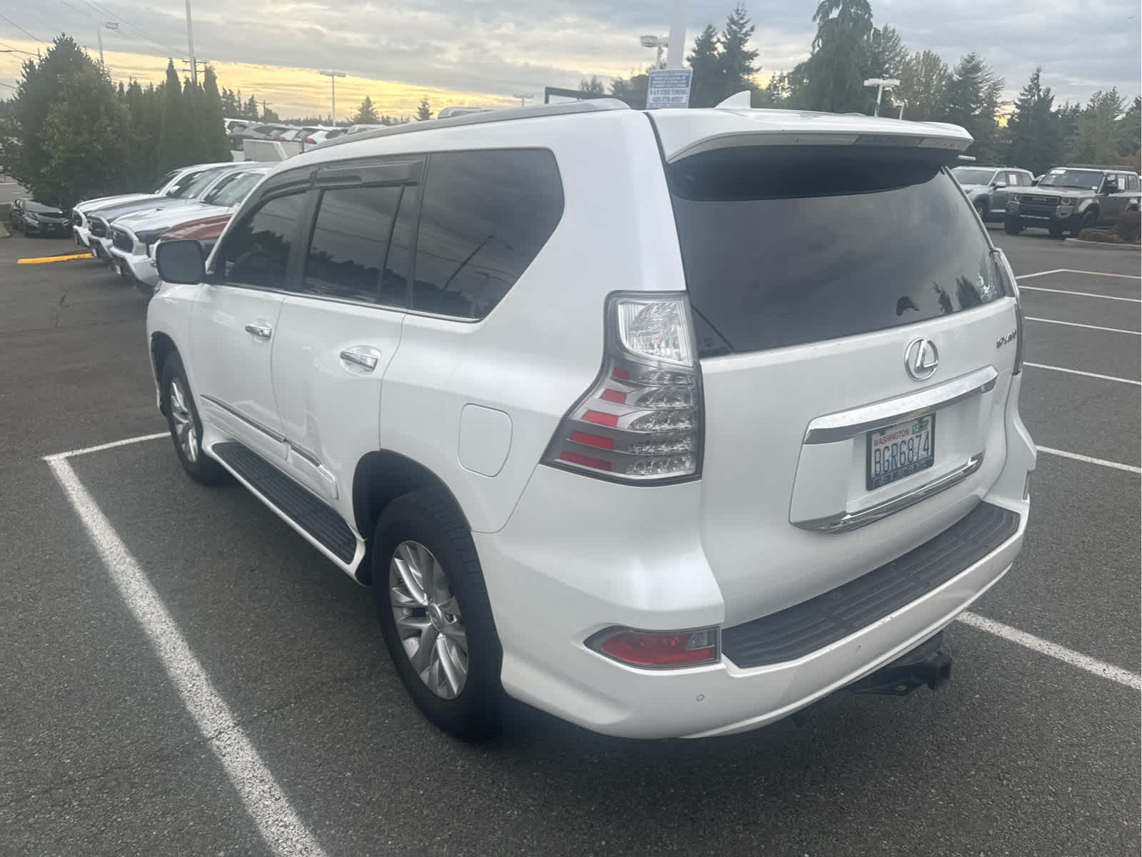2017 Lexus GX 460 Premium photo 2
