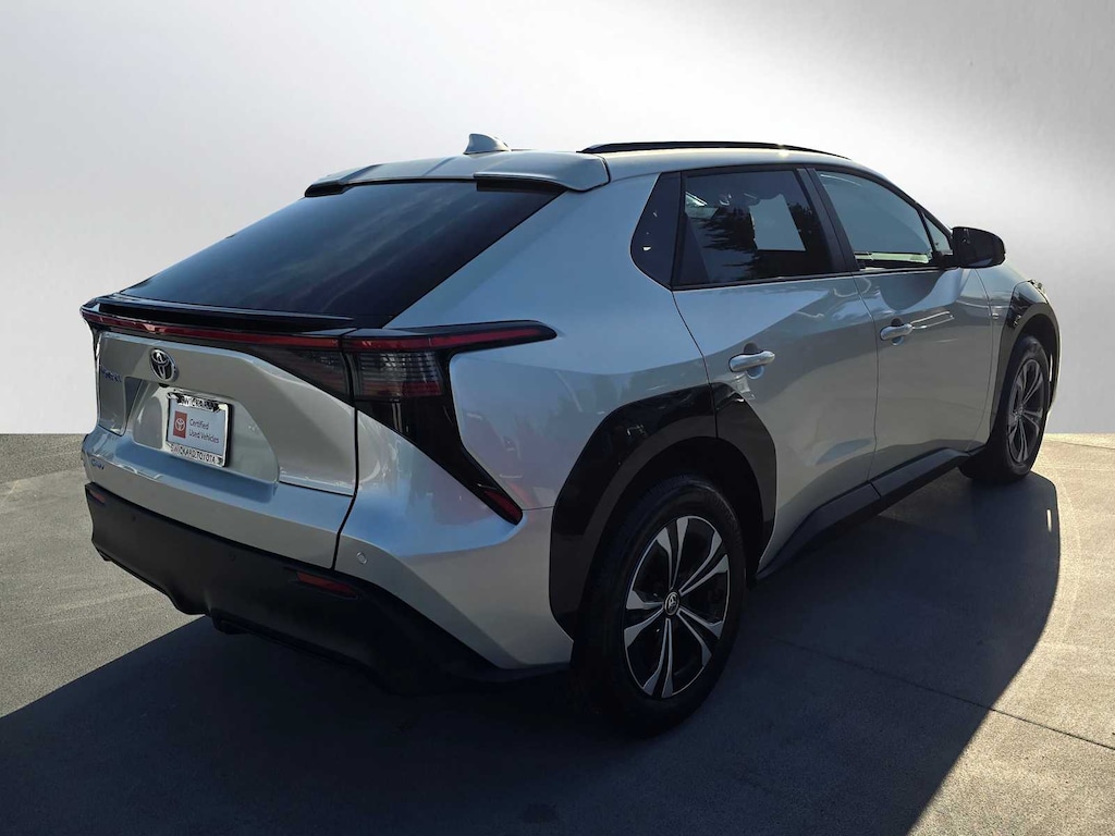 Used 2025 Toyota bZ4X XLE SUV