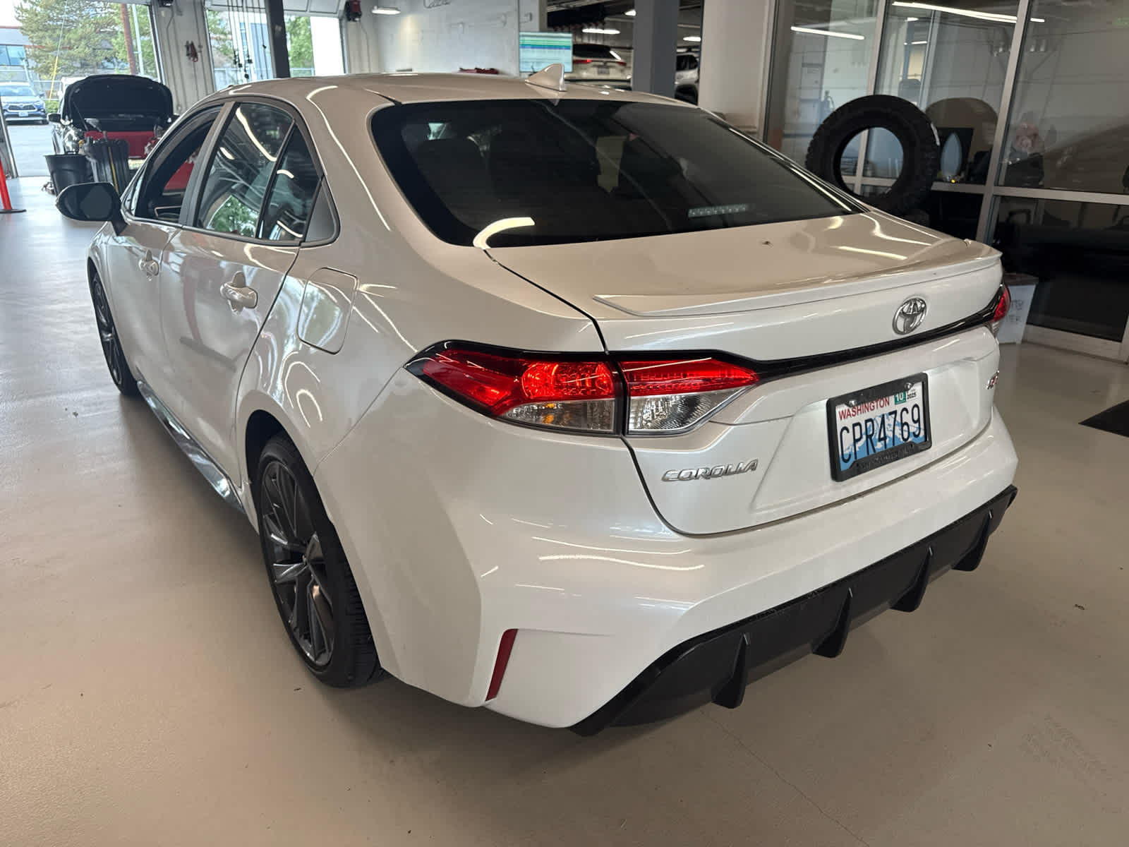 2024 Toyota Corolla SE photo 3