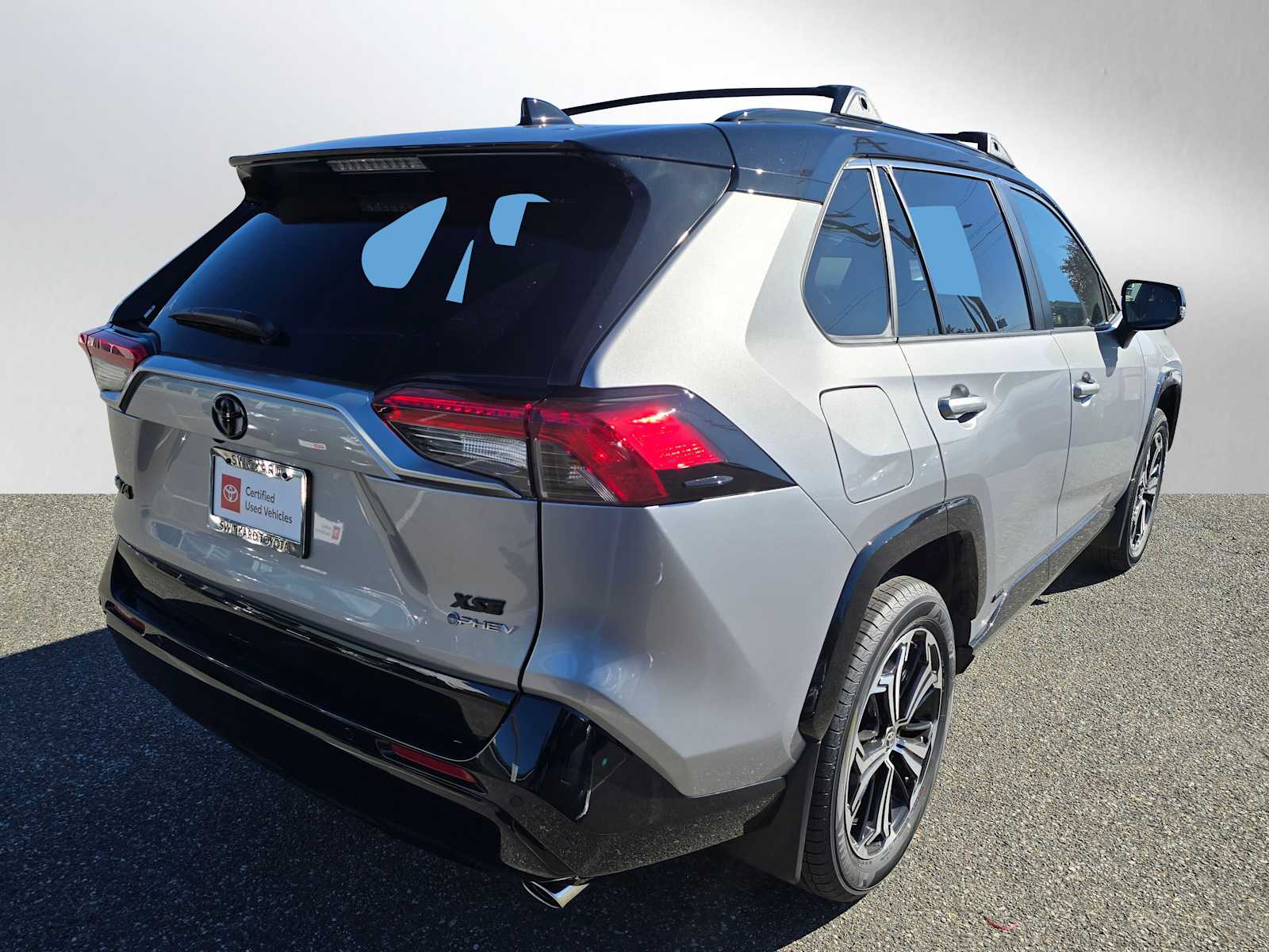 2024 Toyota RAV4 Prime XSE photo 2