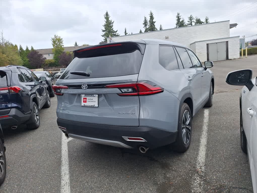 2025 Toyota Highlander Hybrid MAX Platinum photo 3