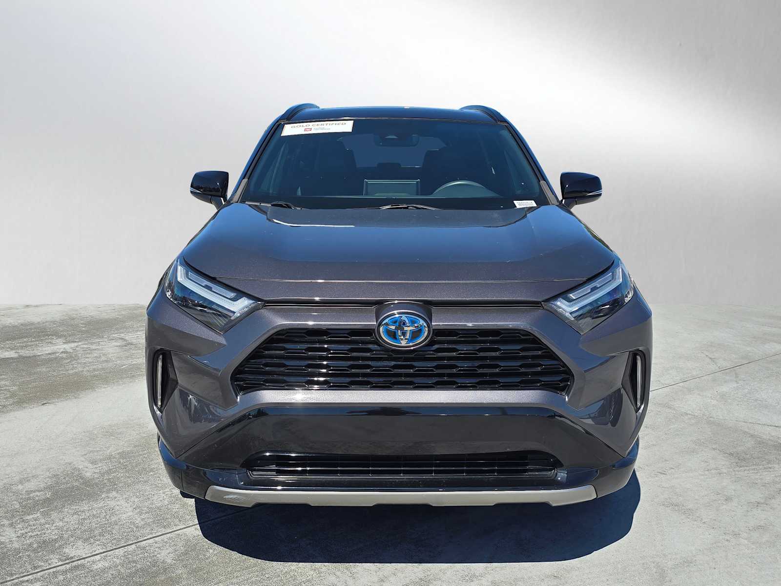 2022 Toyota RAV4 Hybrid XSE photo 2