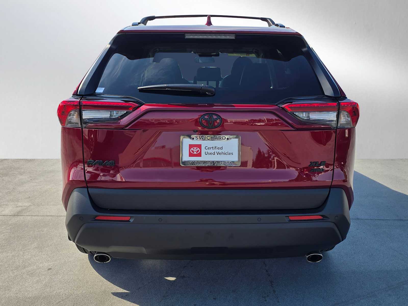 2025 Toyota RAV4 XLE Premium photo 4