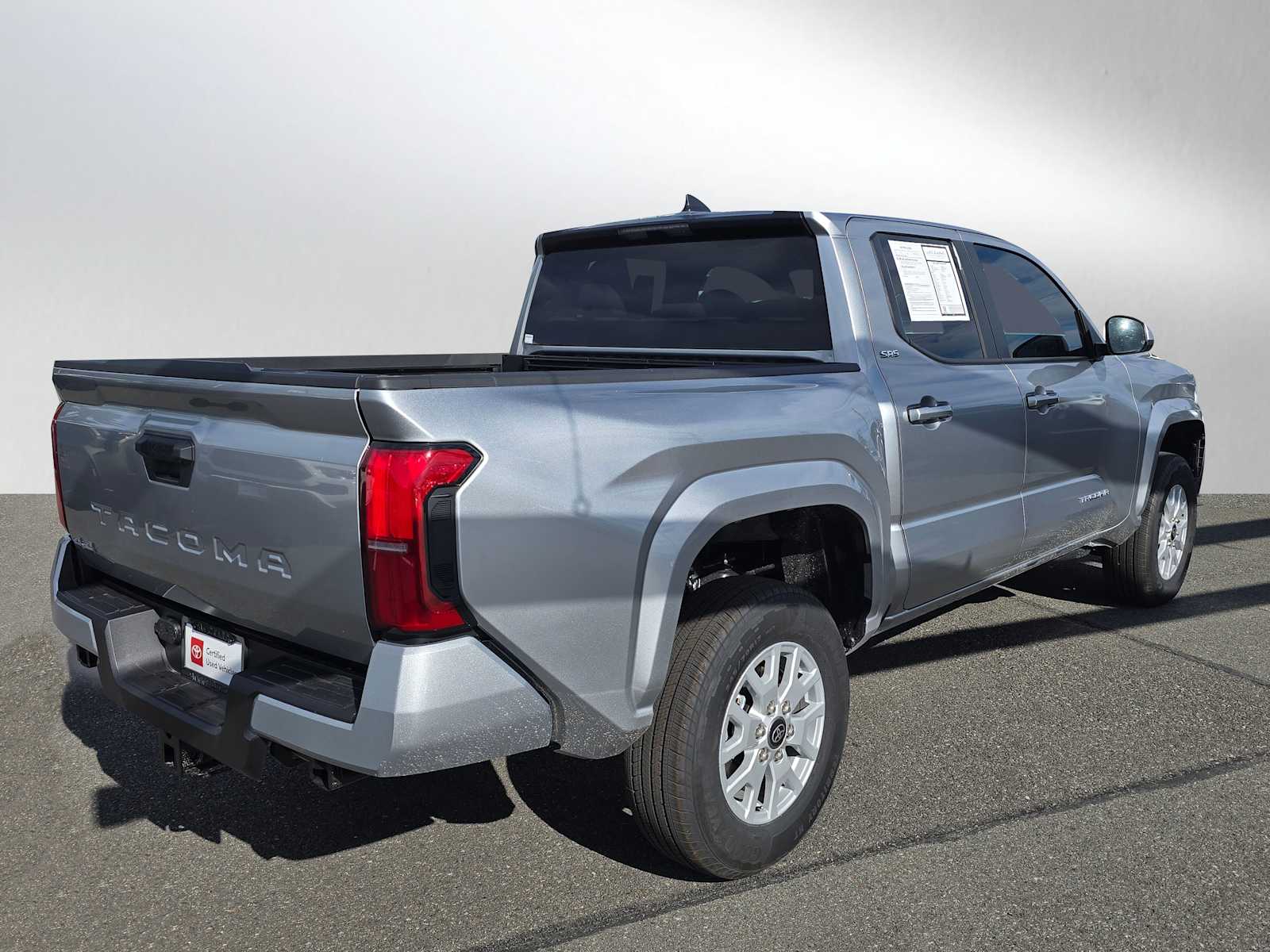 2025 Toyota Tacoma SR5 Double Cab photo 3