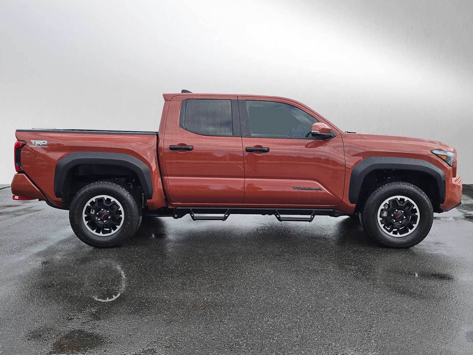 2025 Toyota Tacoma TRD Double Cab photo 2