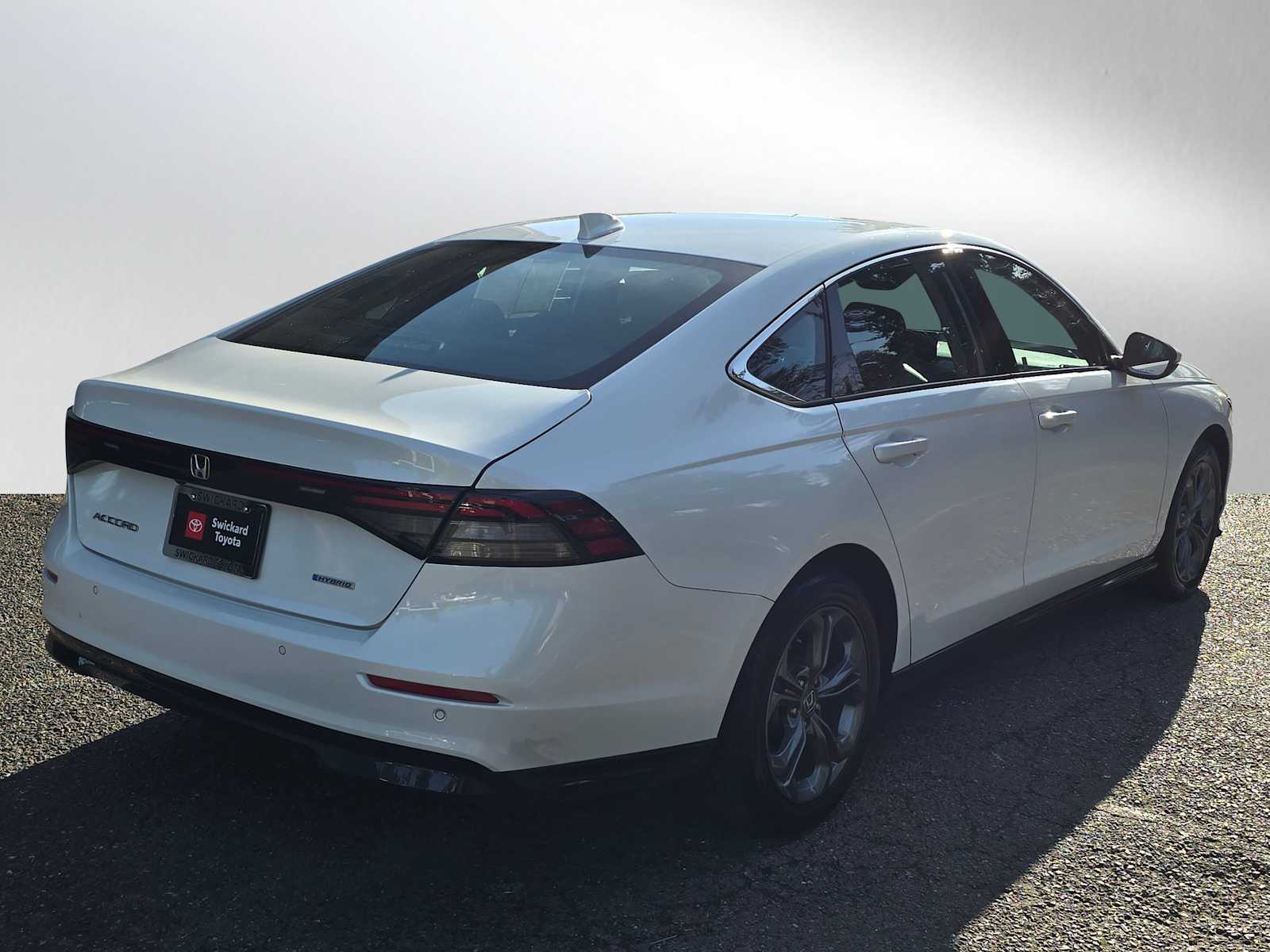 2023 Honda Accord Hybrid EX-L photo 3