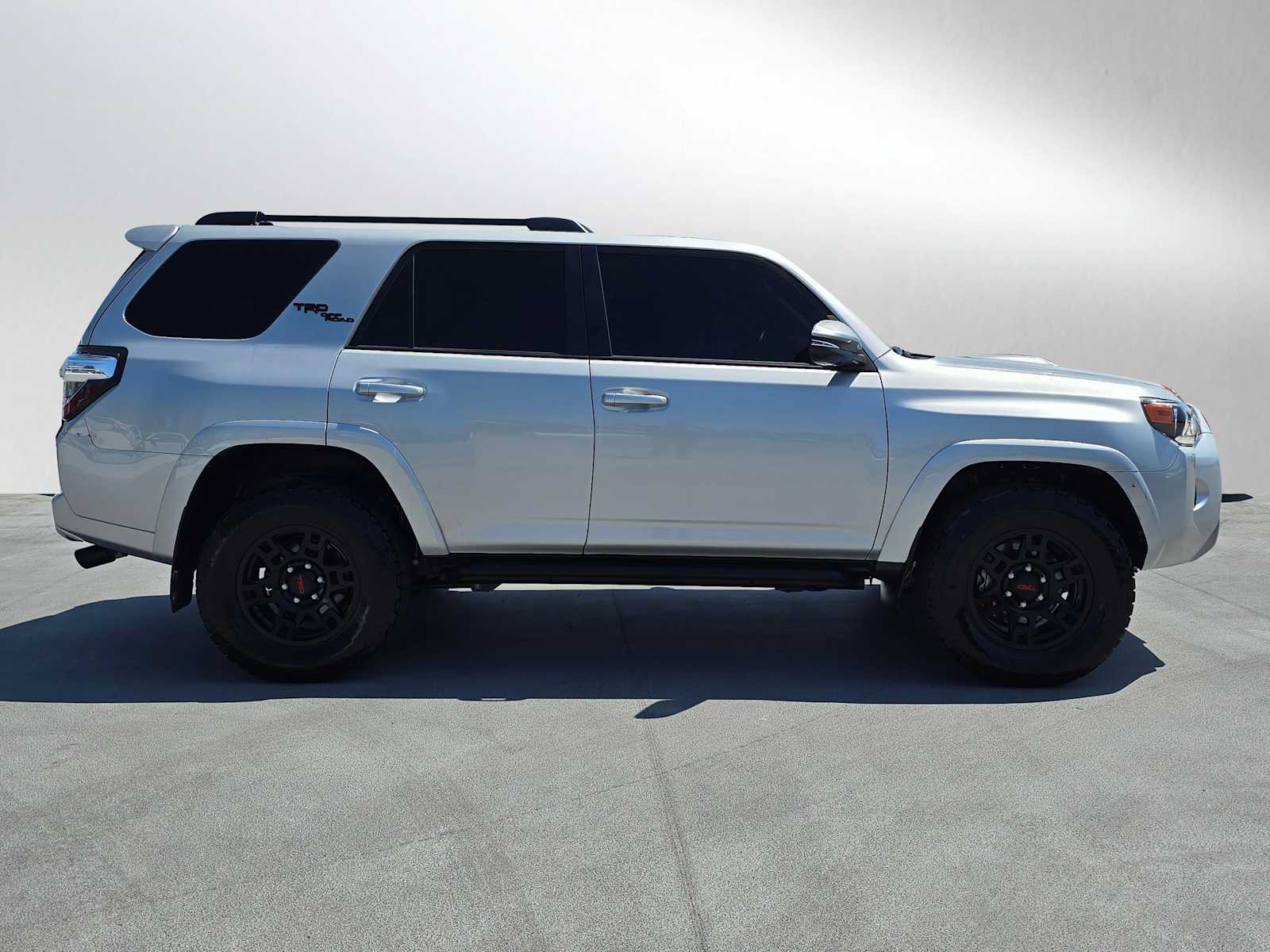 2024 Toyota 4Runner TRD Premium photo 2