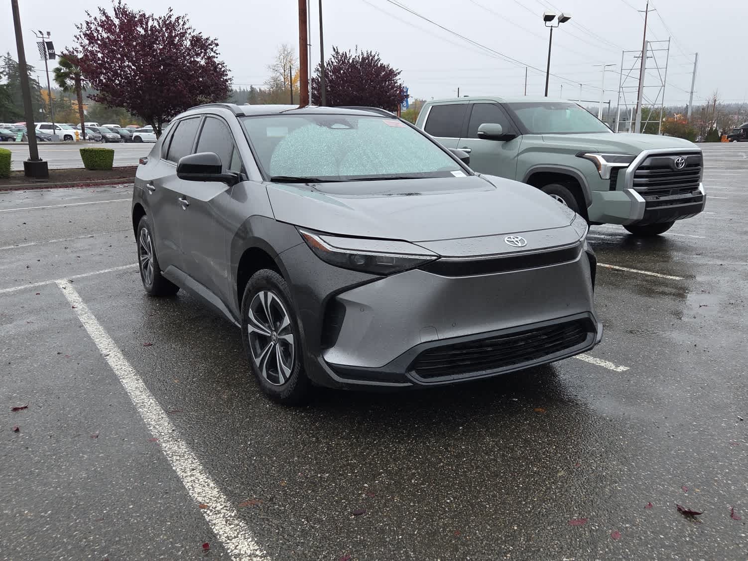 2024 Toyota bZ4X XLE photo 2