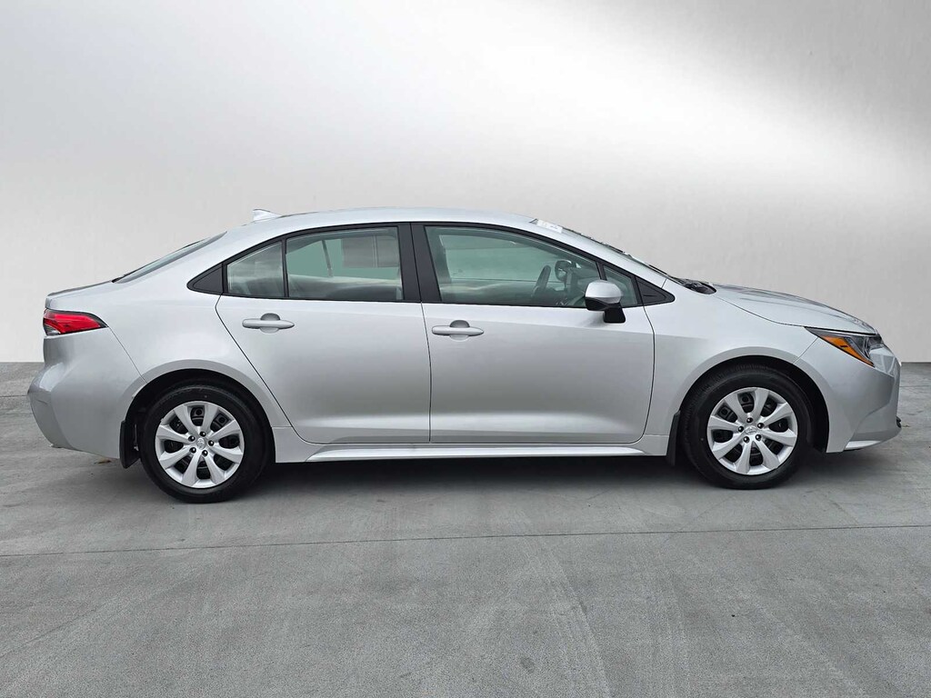 Certified 2025 Toyota Corolla LE Sedan