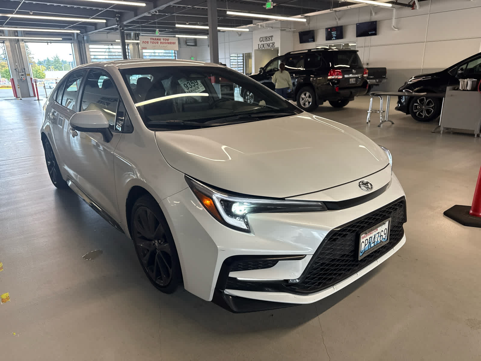 2024 Toyota Corolla SE photo 2