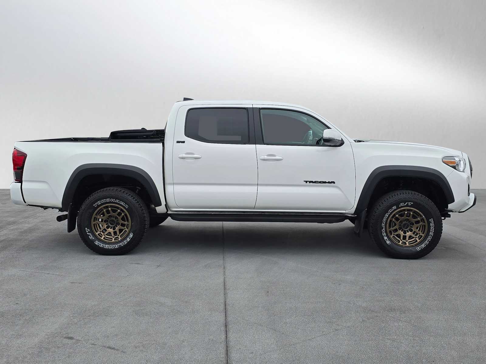 2023 Toyota Tacoma Trail Edition V6 photo 2