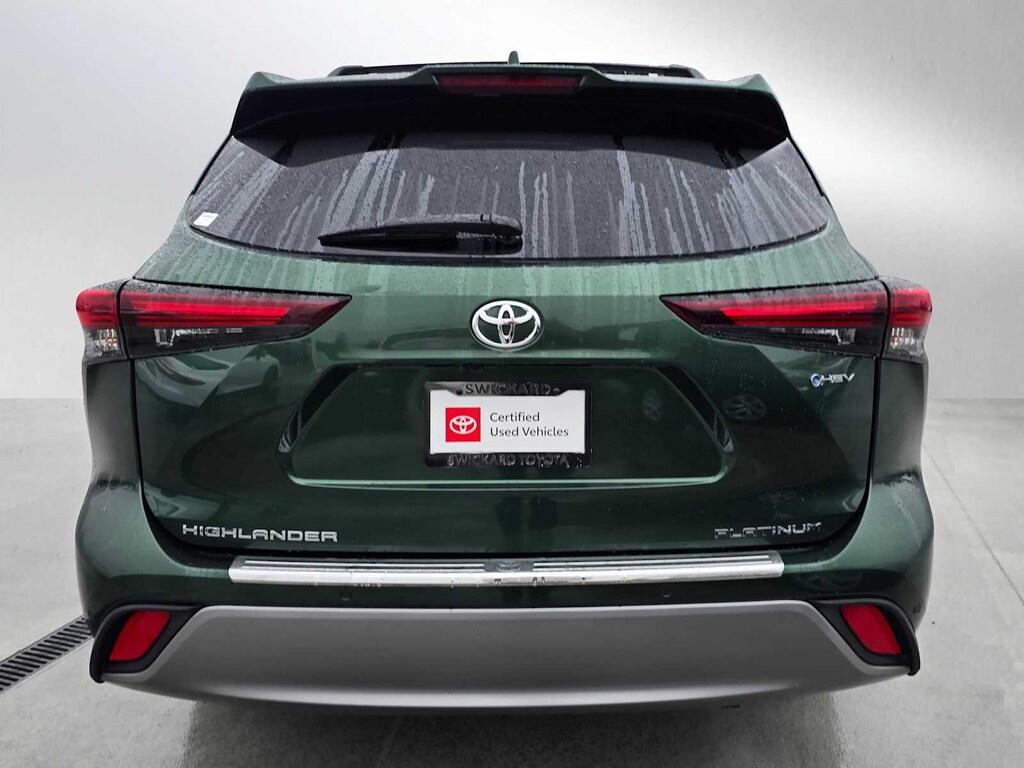 Certified 2025 Toyota Highlander Hybrid Platinum SUV