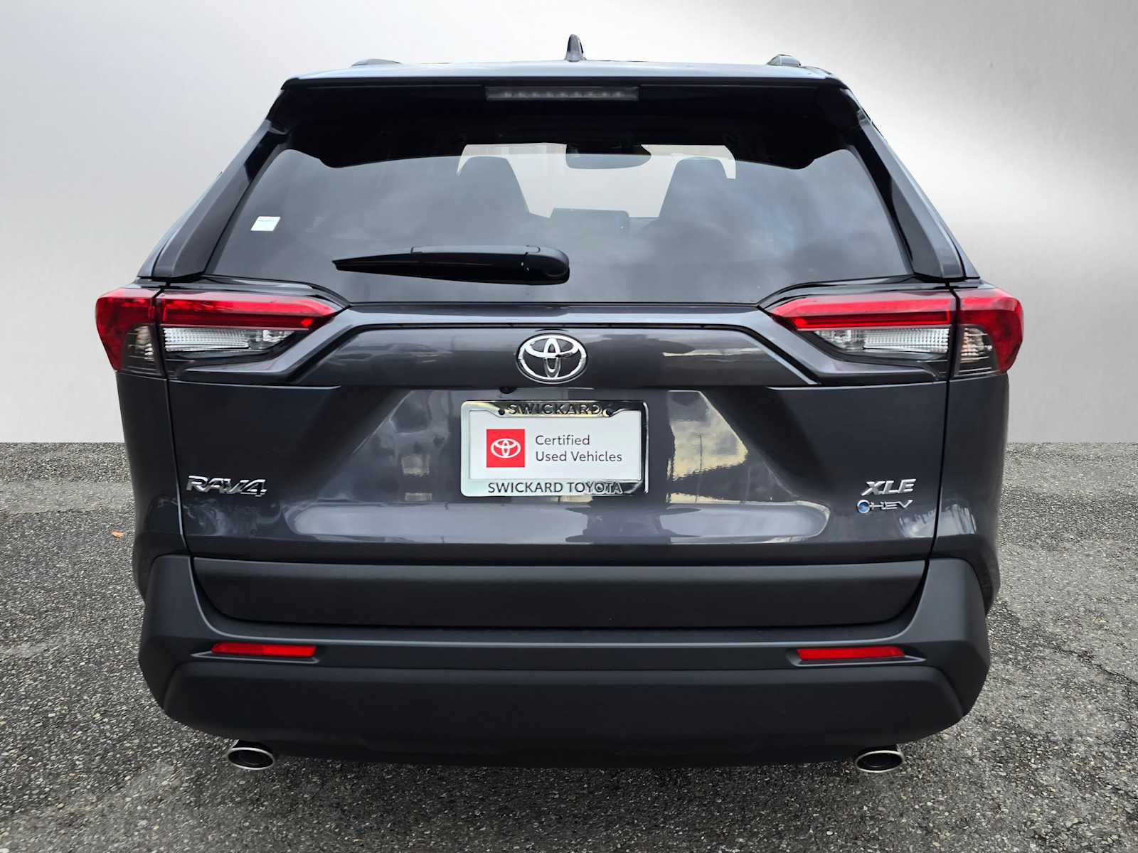 2025 Toyota RAV4 Hybrid LE photo 4